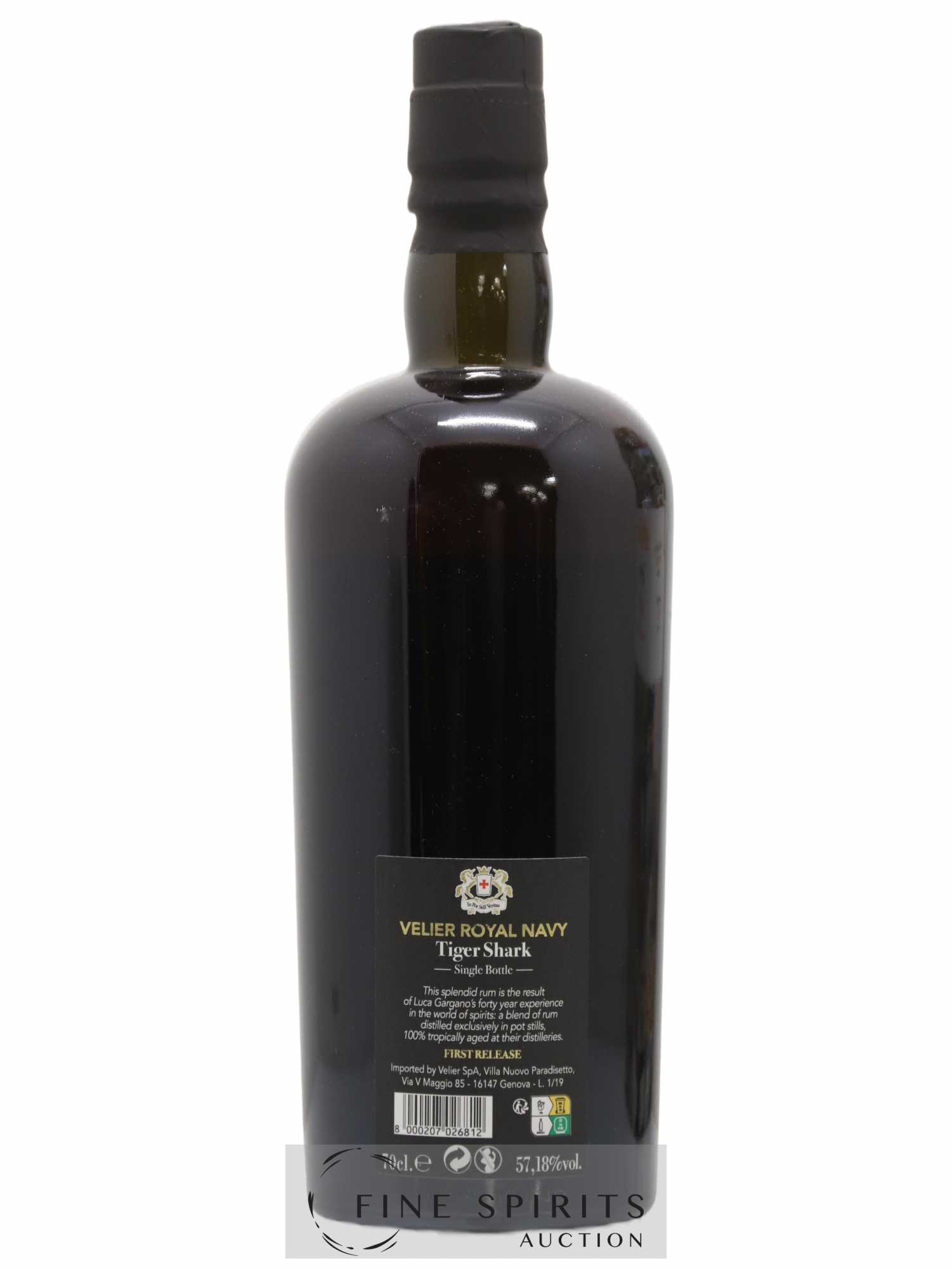 Velier Royal Navy Of. Tiger Shark - Single Bottle - First Release N°041 (sans prix de réserve) - Posten von 1 Flasche - 2