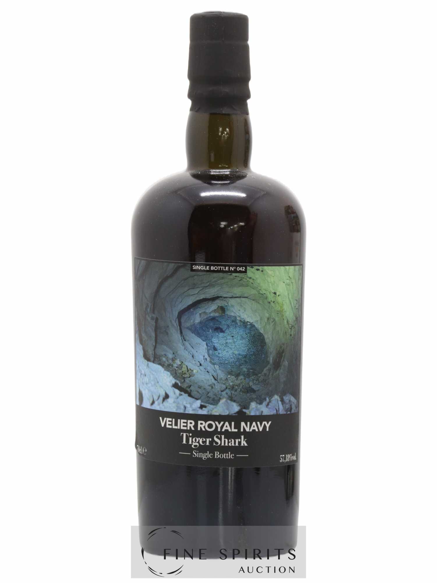Velier Royal Navy Of. Tiger Shark - Single Bottle - First Release N°042 (sans prix de réserve) - Posten von 1 Flasche - 1