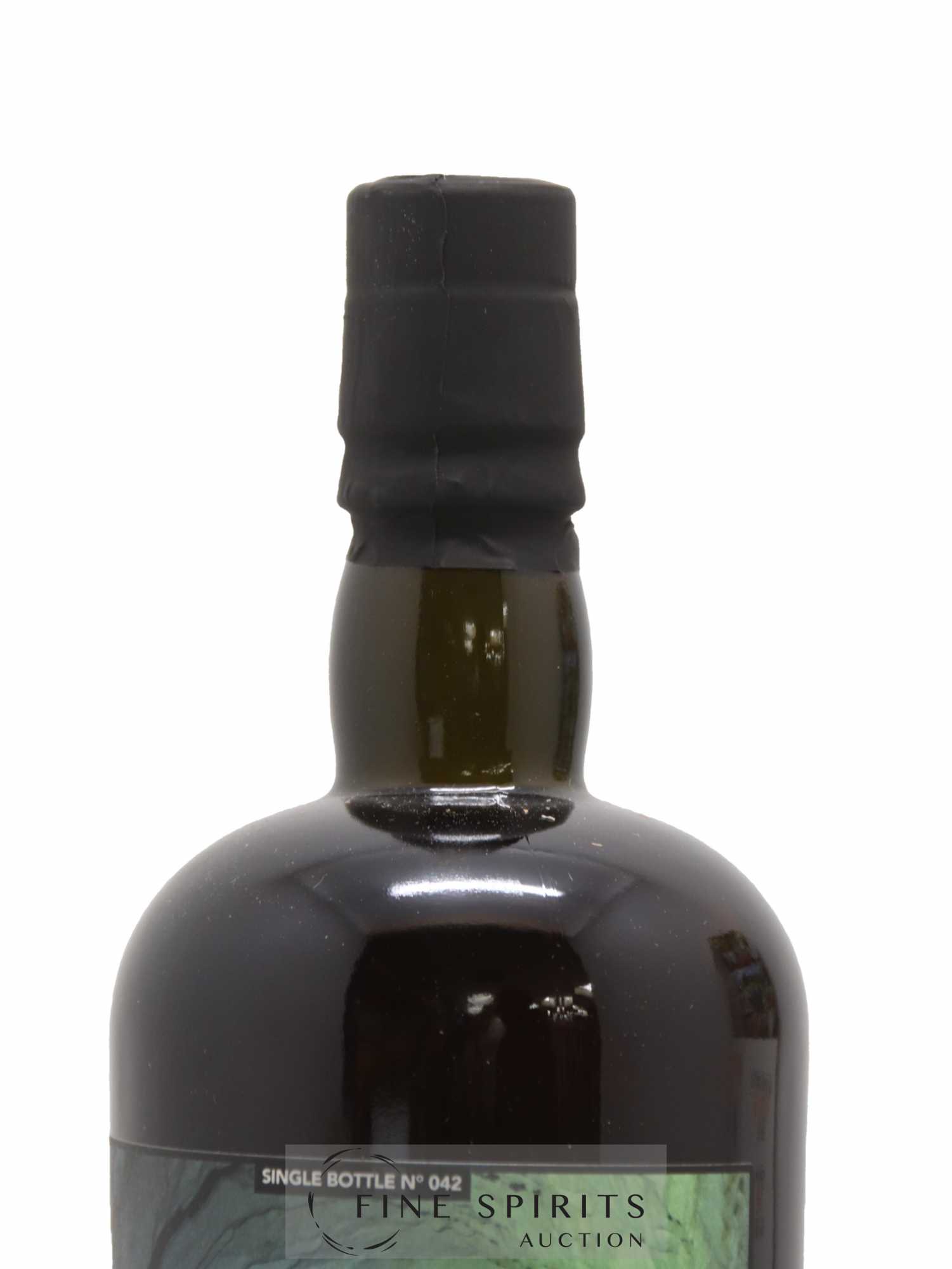 Velier Royal Navy Of. Tiger Shark - Single Bottle - First Release N°042 (sans prix de réserve) - Posten von 1 Flasche - 3