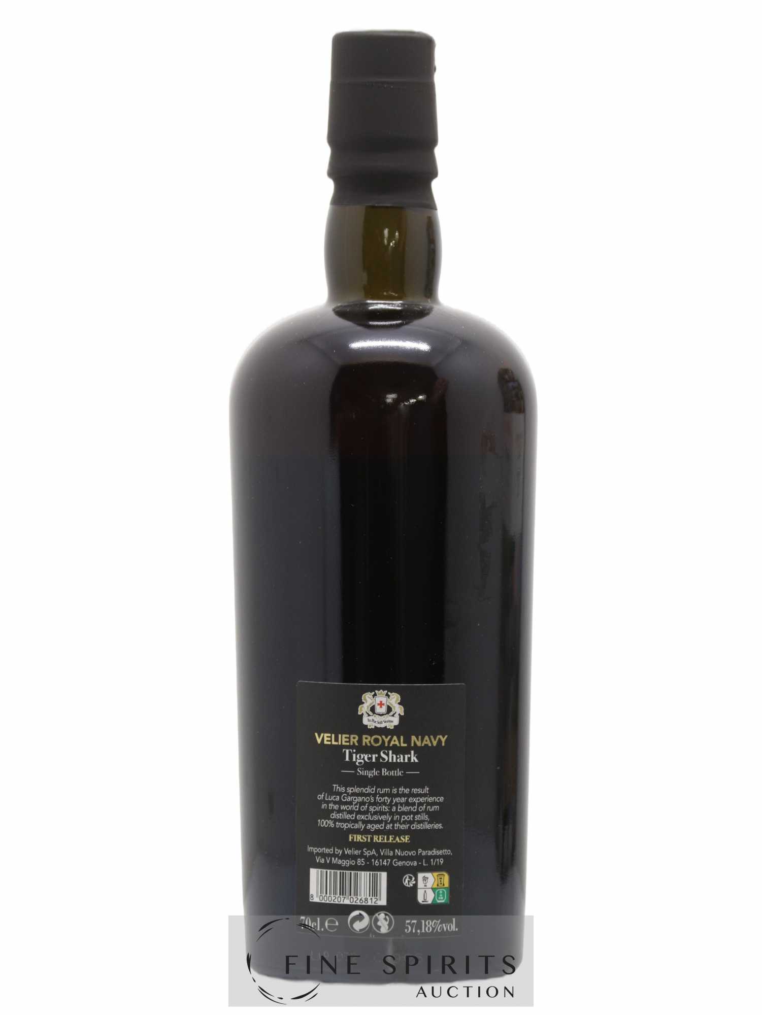 Velier Royal Navy Of. Tiger Shark - Single Bottle - First Release N°043 (sans prix de réserve) - Posten von 1 Flasche - 2