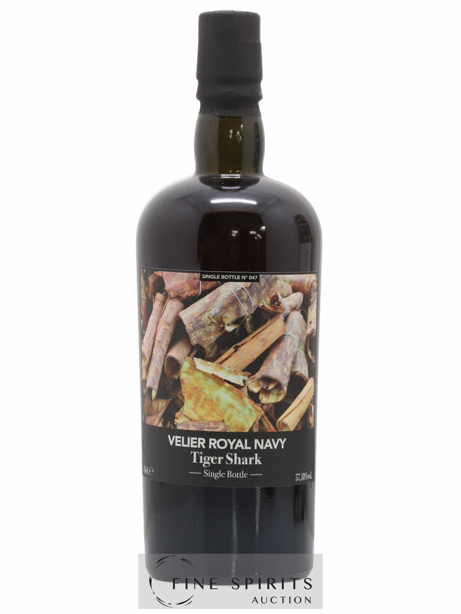 Velier Royal Navy Of. Tiger Shark - Single Bottle - First Release N°047 (sans prix de réserve) - Posten von 1 Flasche - 1