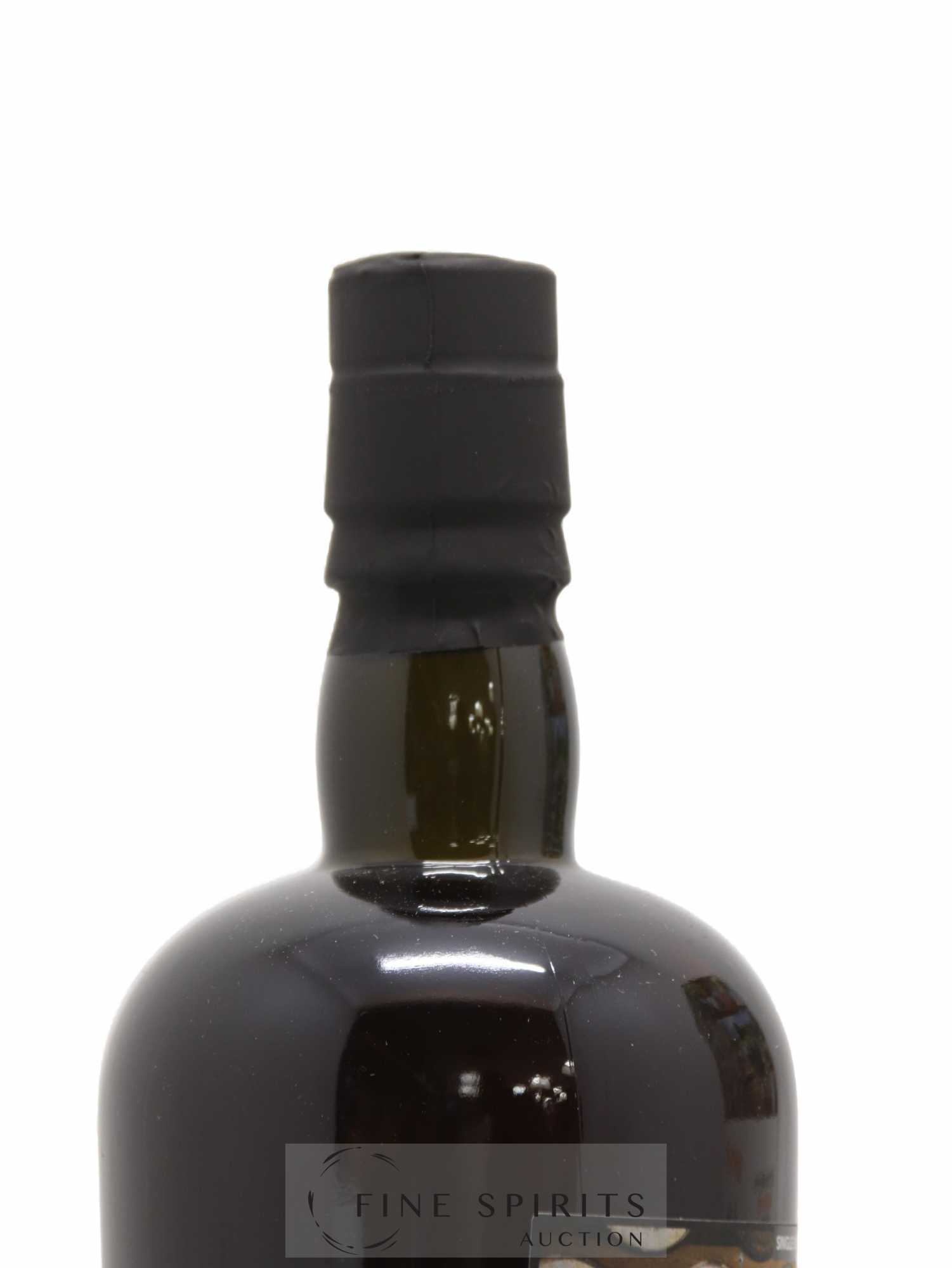 Velier Royal Navy Of. Tiger Shark - Single Bottle - First Release N°049 (sans prix de réserve) - Posten von 1 Flasche - 3