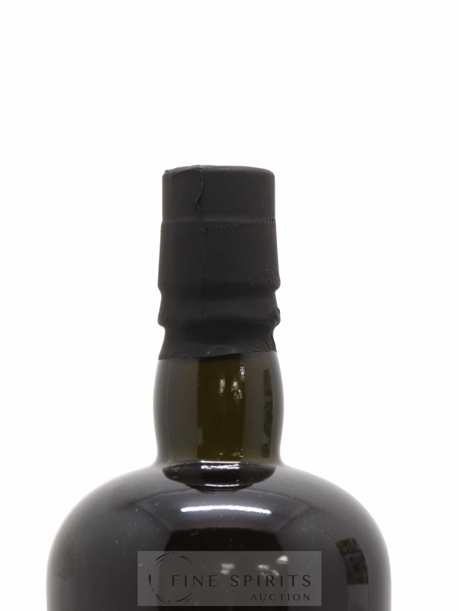 Velier Royal Navy Of. Tiger Shark - Single Bottle - First Release N°052 (sans prix de réserve) - Posten von 1 Flasche - 3