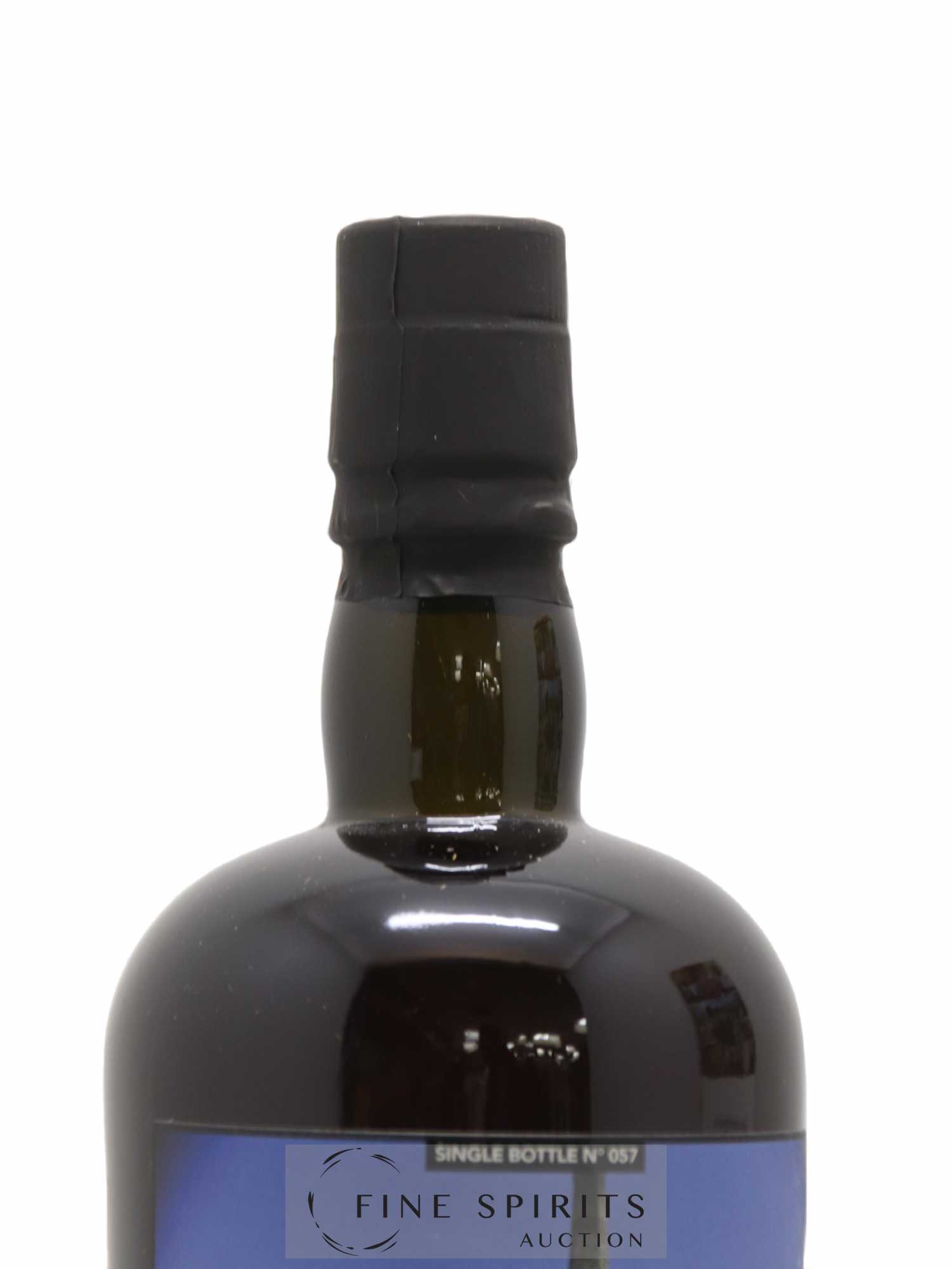 Velier Royal Navy Of. Tiger Shark - Single Bottle - First Release N°057 (sans prix de réserve) - Posten von 1 Flasche - 3