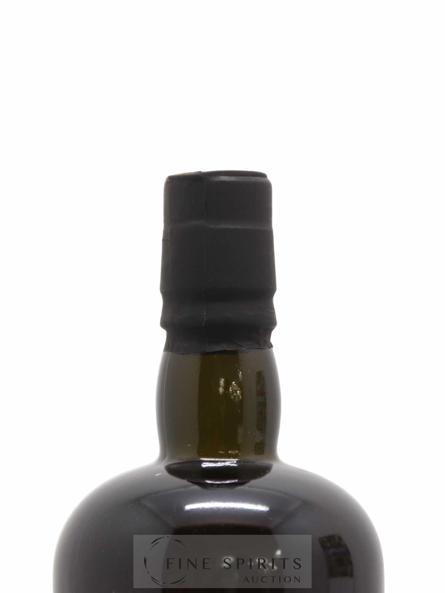 Velier Royal Navy Of. Tiger Shark - Single Bottle - First Release N°061 (sans prix de réserve) - Posten von 1 Flasche - 3