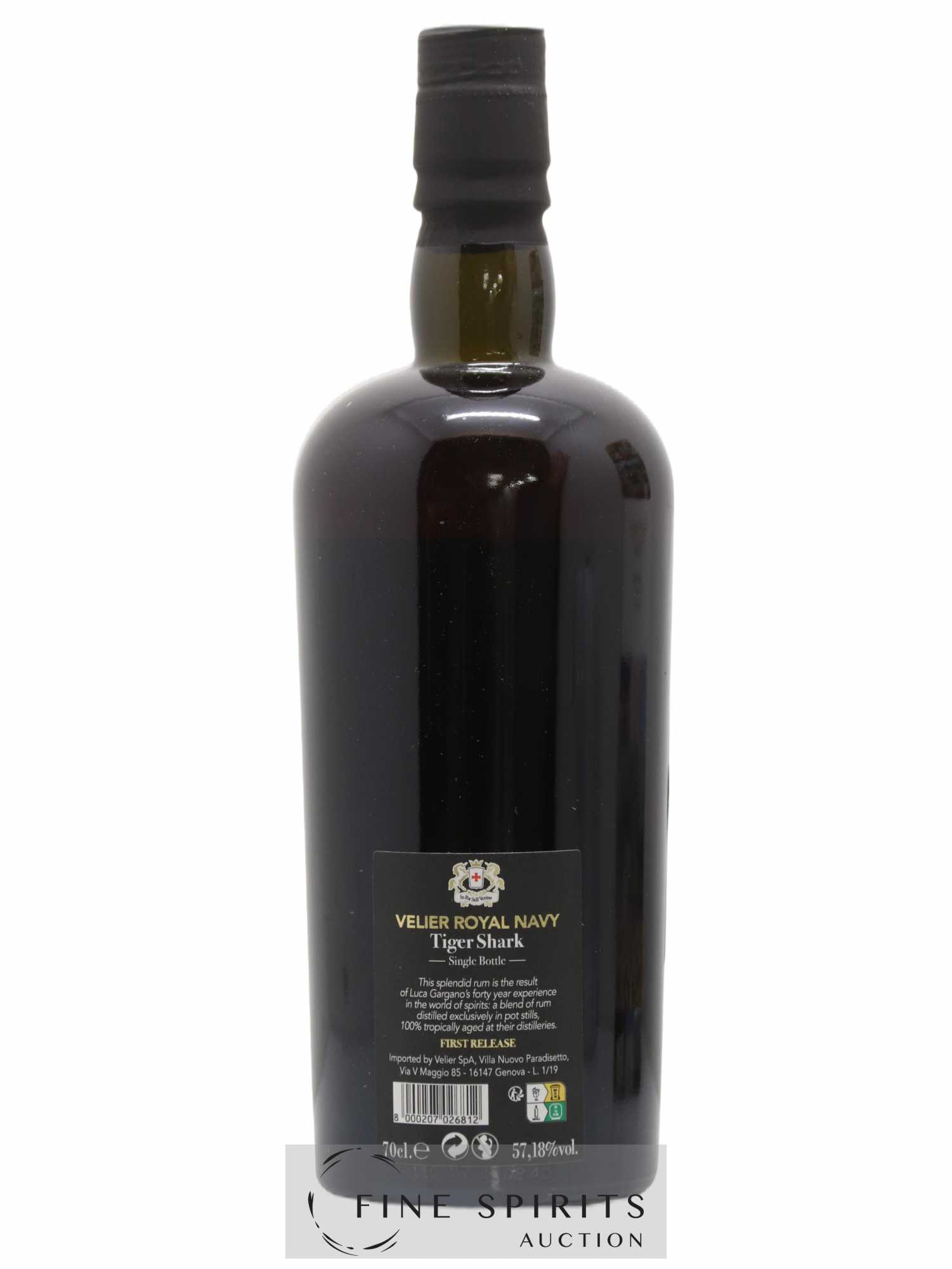 Velier Royal Navy Of. Tiger Shark - Single Bottle - First Release N°069 (sans prix de réserve) - Posten von 1 Flasche - 2