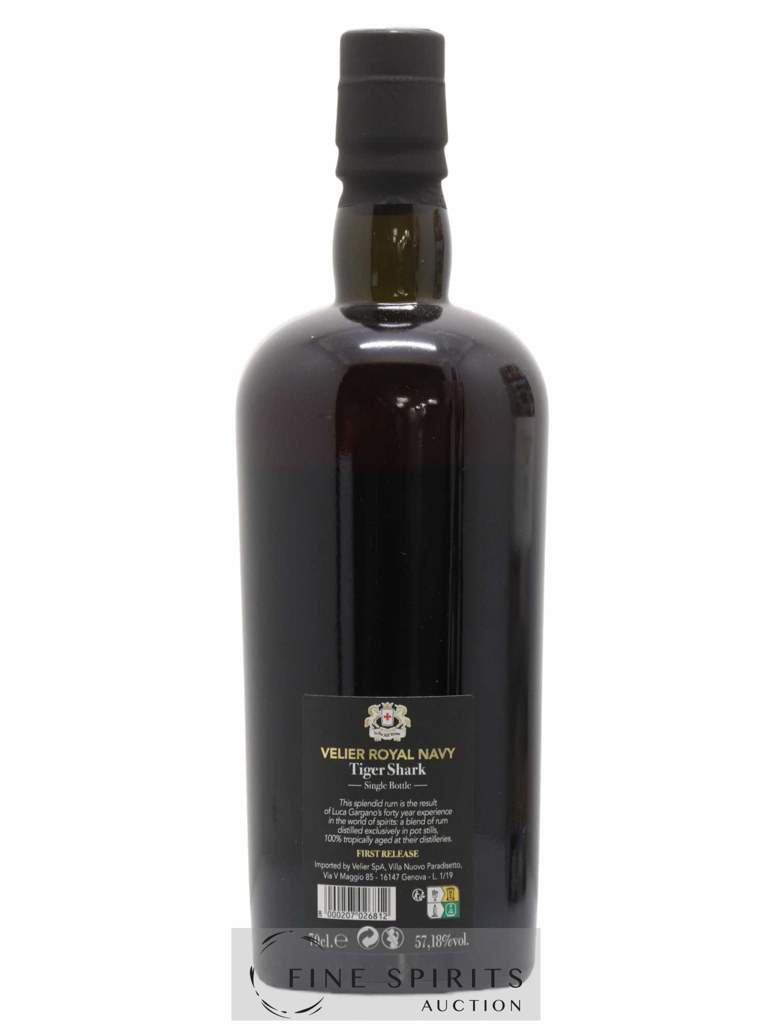Velier Royal Navy Of. Tiger Shark - Single Bottle - First Release N°083 (sans prix de réserve) - Posten von 1 Flasche - 2