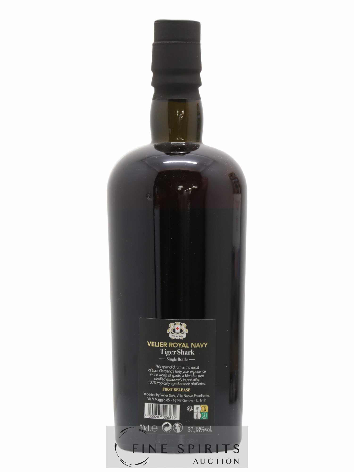Velier Royal Navy Of. Tiger Shark - Single Bottle - First Release N°086 (sans prix de réserve) - Posten von 1 Flasche - 2