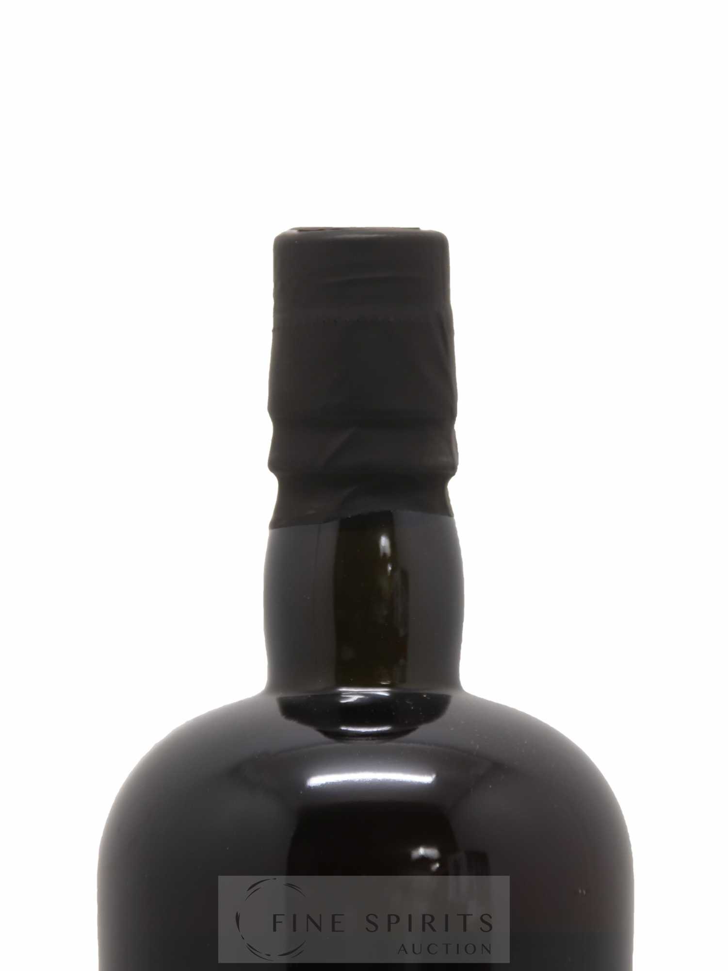 Caroni 17 years 2000 Velier 110 Proof One of 582 - bottled 2017 - Lot de 1 bouteille - 3