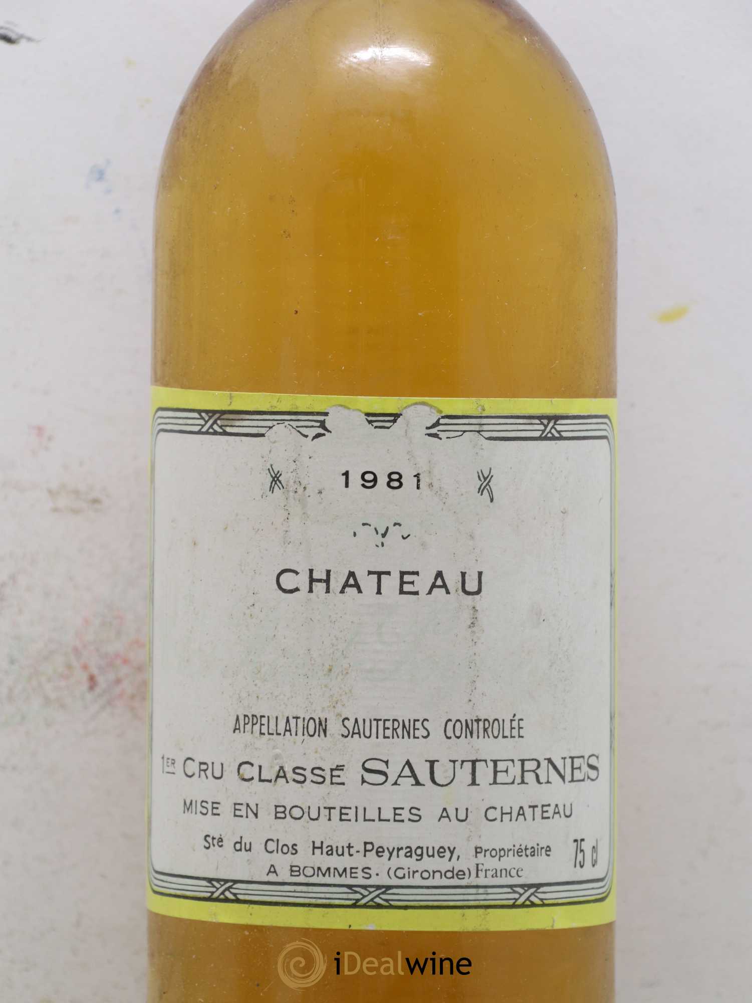 Clos Haut-Peyraguey 1er Grand Cru Classé 1981 - Lot of 2 bottles - 1