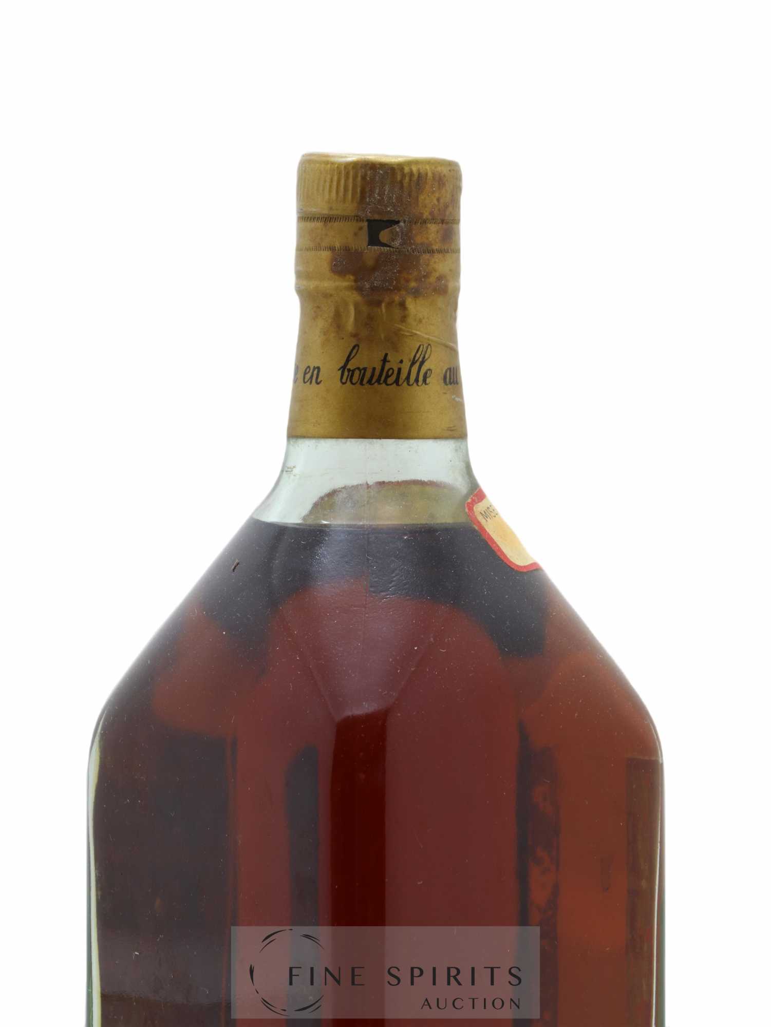 J. Bally 1975 Of. Plantations Lajus du Carbet - Lot de 1 bouteille - 2