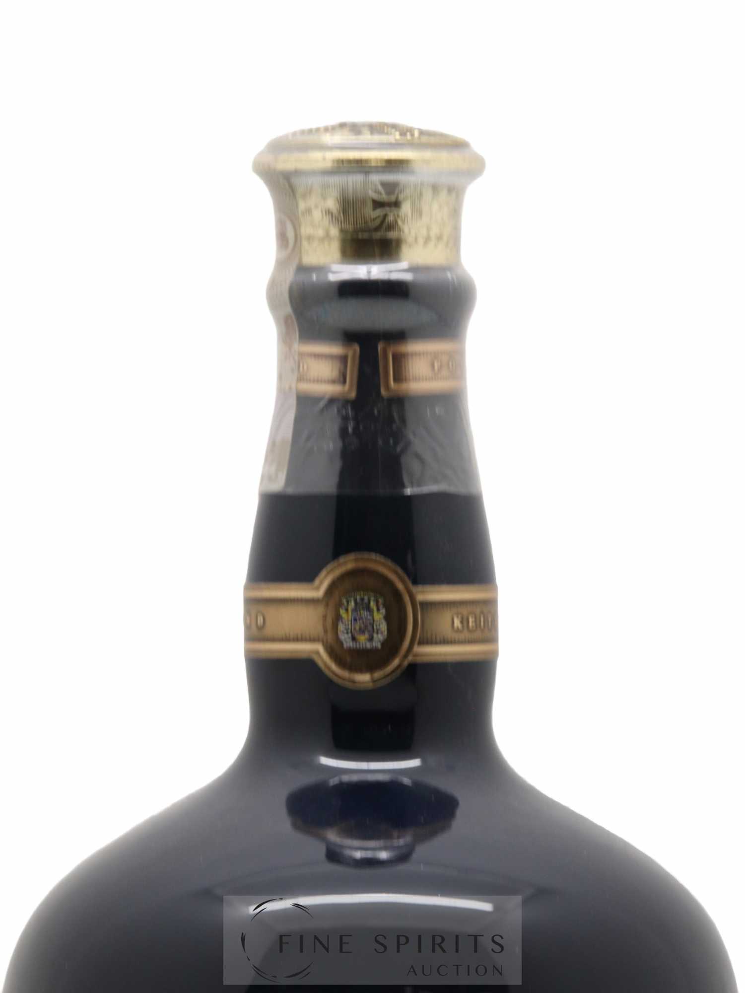 Chivas 21 years Of. Royal Salute Blue Ceramic - Lot of 1 bottle - 2