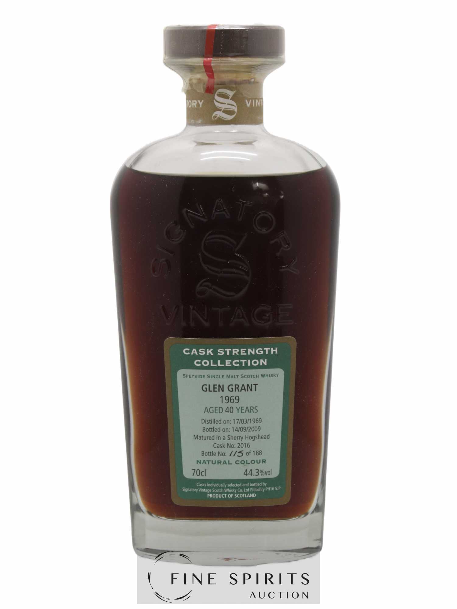 Glen Grant 40 years 1969 Signatory Vintage Cask n°2016 - One of 188 - bottled 2009 Cask Strength Collection - Lot de 1 bouteille - 1