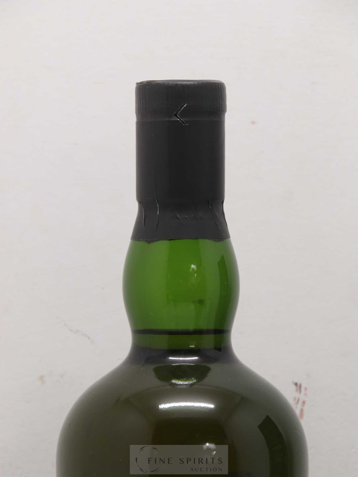 Ardbeg 1977 Of. Very Old Non Chill-Filtered Limited Edition - Lot of 1 bottle - 3