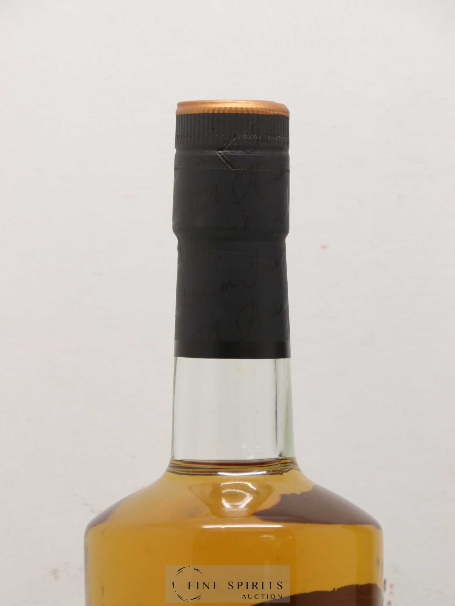 Bowmore 10 years Of. Tempest Small Batch Release n° 1 - bottled 2009 - Lot de 1 bouteille - 3