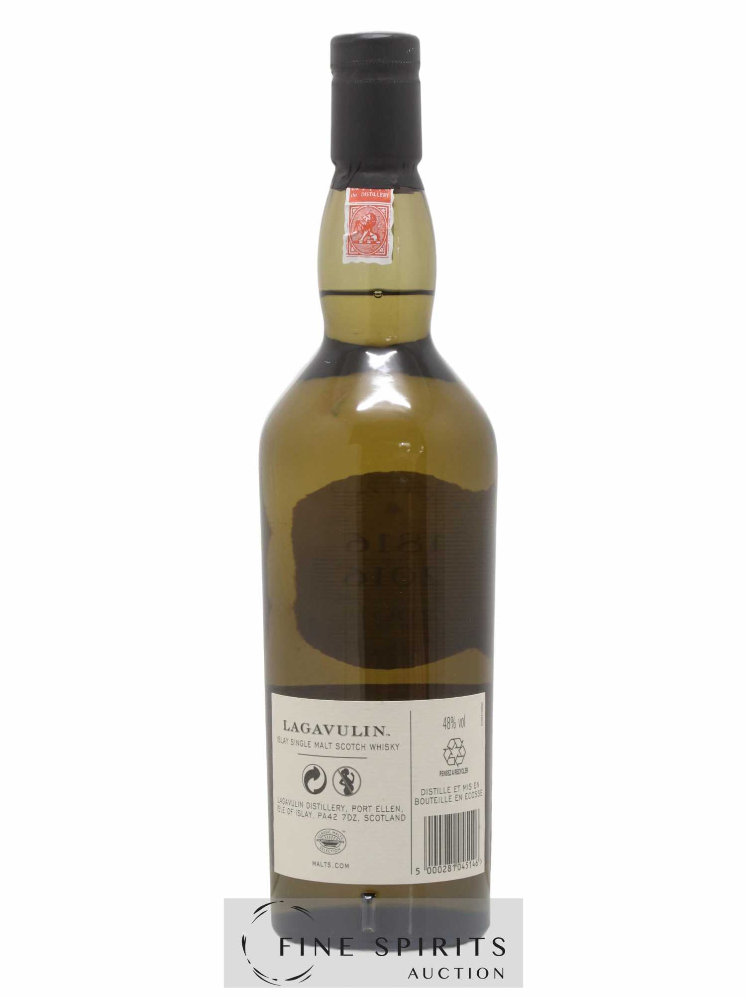 Lagavulin 8 years Of. 200th Anniversary Limited Edition - Lot of 1 bottle - 2