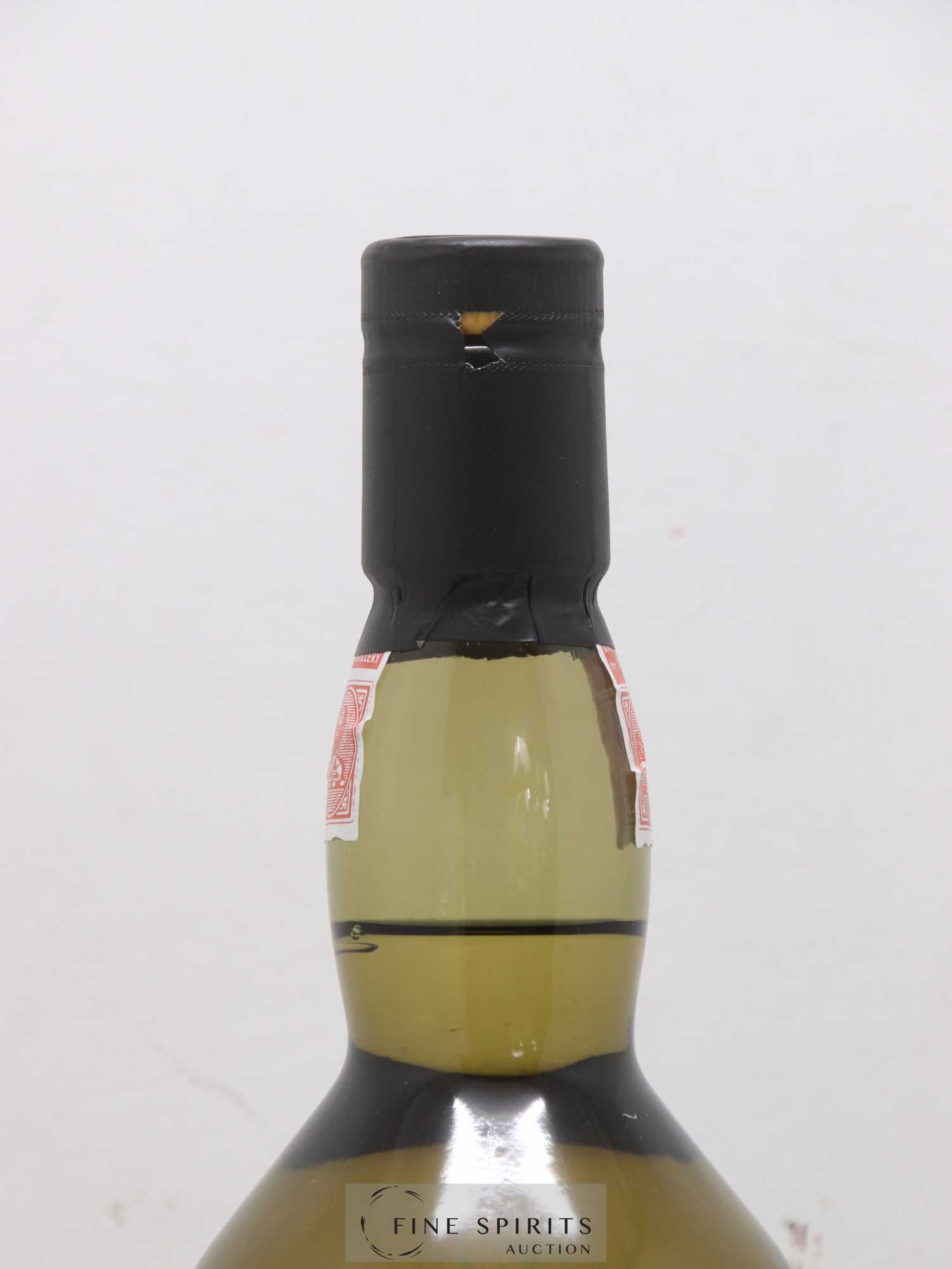 Lagavulin 8 years Of. 200th Anniversary Limited Edition - Lot of 1 bottle - 3