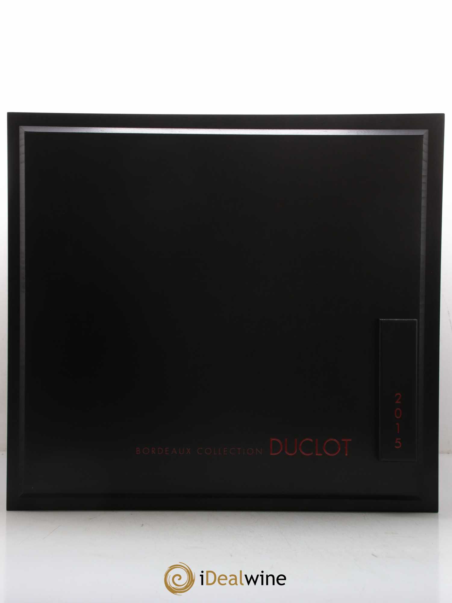 Caisse Collection Duclot  Petrus - Lafite - Mouton Rothschild - Margaux - Haut Brion - Mission Haut Brion - Cheval Blanc - Ausone - Yquem 2015 - Lot de 9 bouteilles - 10