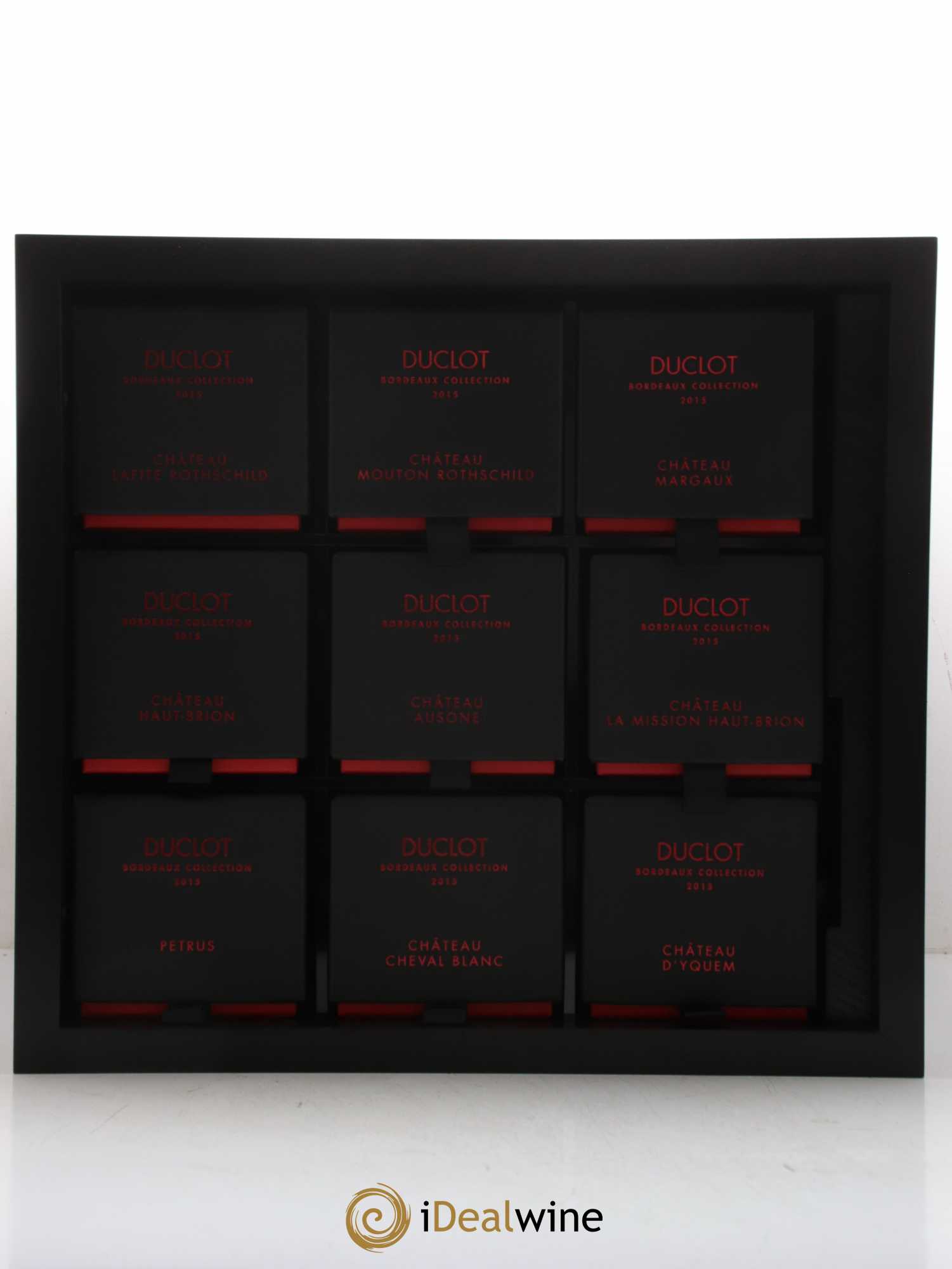 Caisse Collection Duclot  Petrus - Lafite - Mouton Rothschild - Margaux - Haut Brion - Mission Haut Brion - Cheval Blanc - Ausone - Yquem 2015 - Lot de 9 bouteilles - 9
