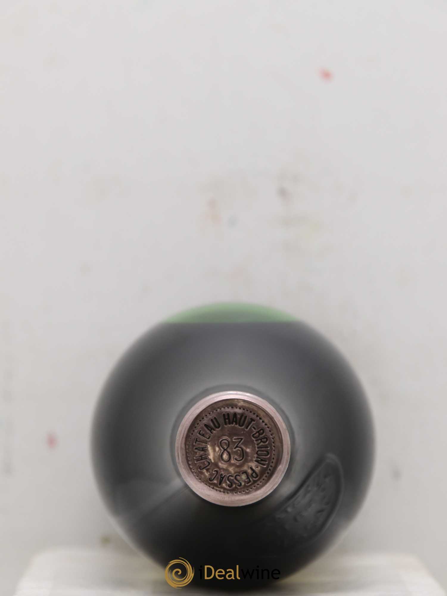 Château Haut Brion 1er Grand Cru Classé 1983 - Lot of 2 bottles - 1