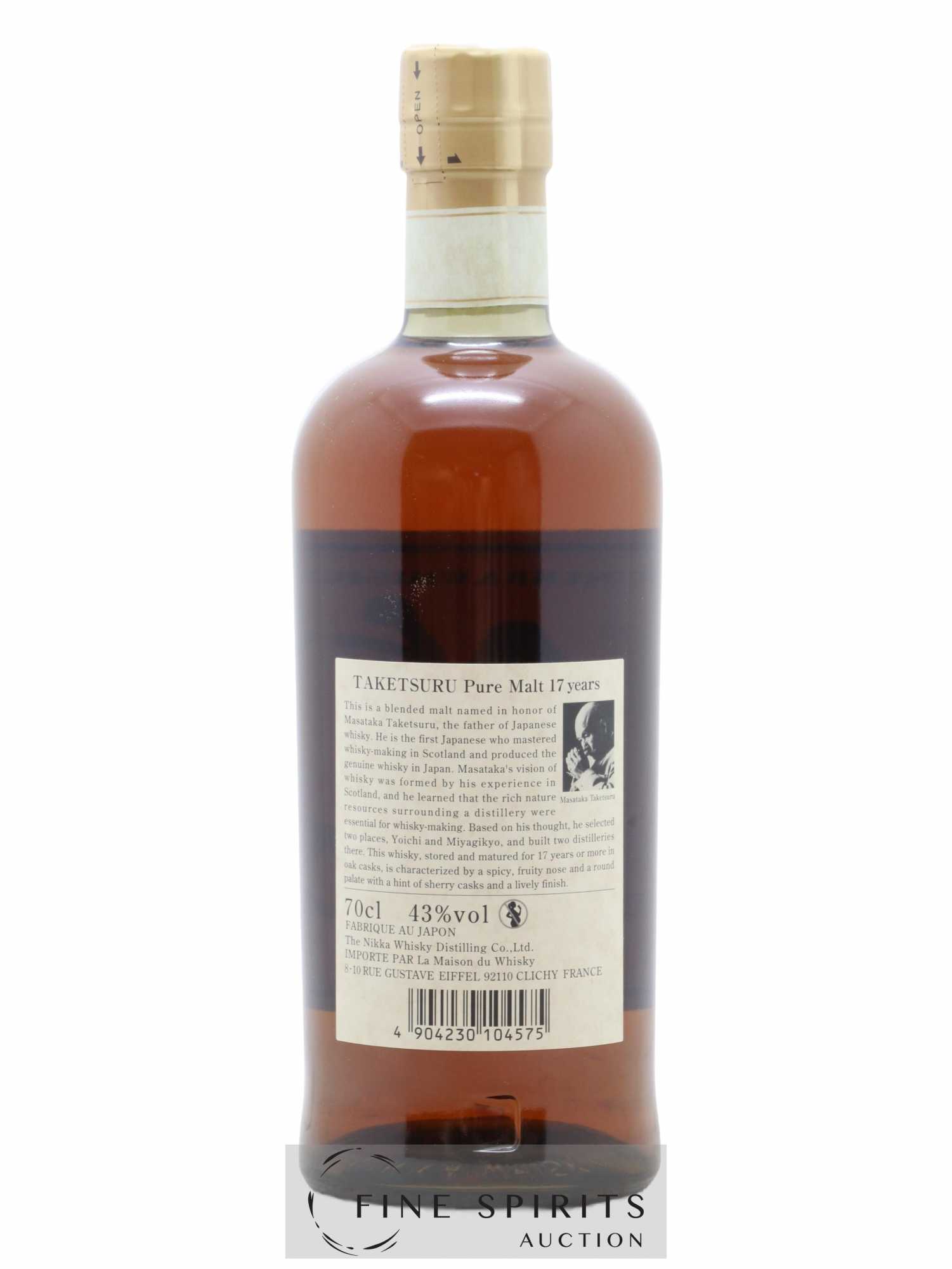 Taketsuru 17 years Of. Pure Malt Nikka Whisky - Lot de 1 bouteille - 1