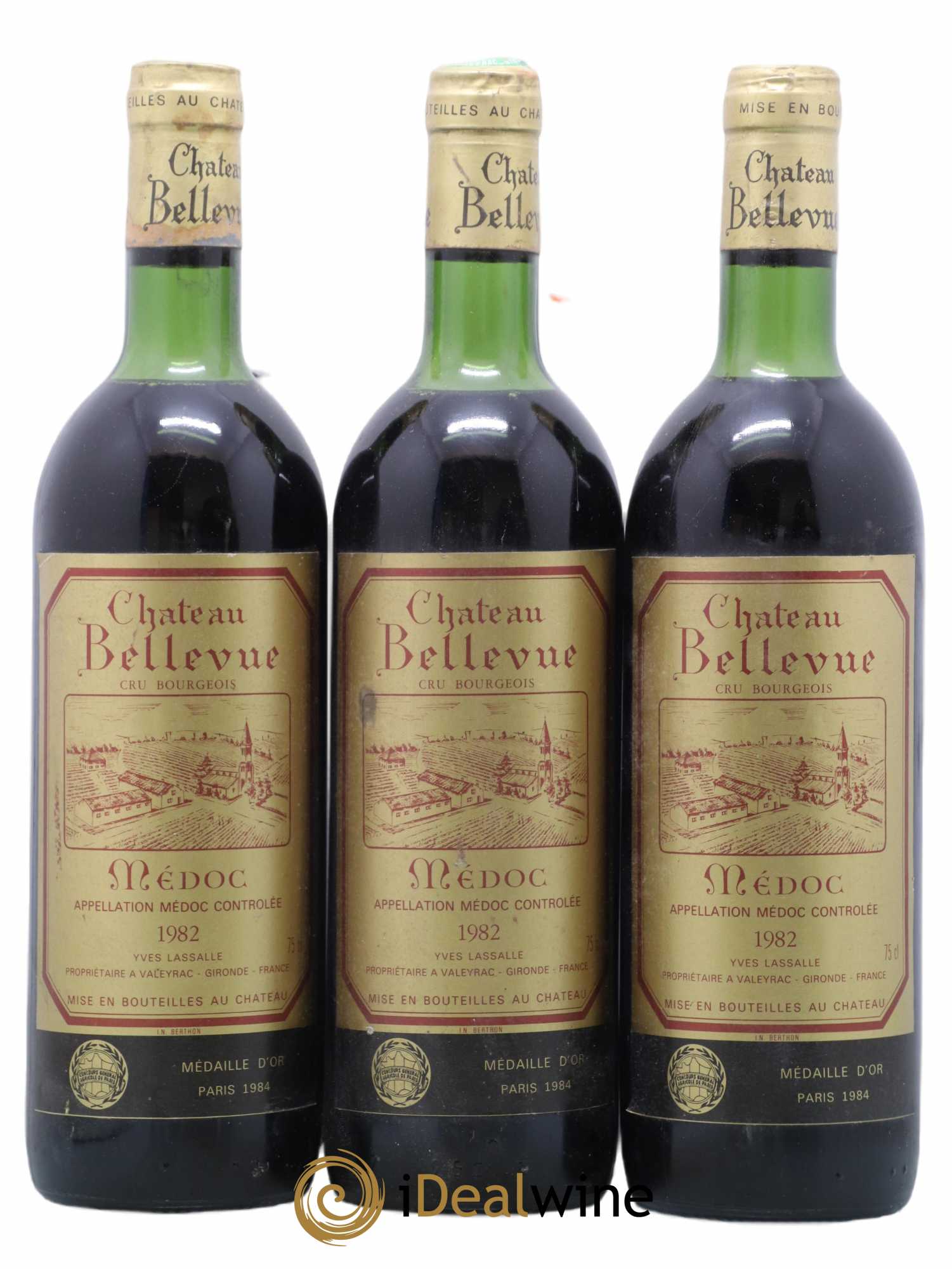 Château Bellevue Cru Bourgeois 1982 - Lot of 3 bottles - 0
