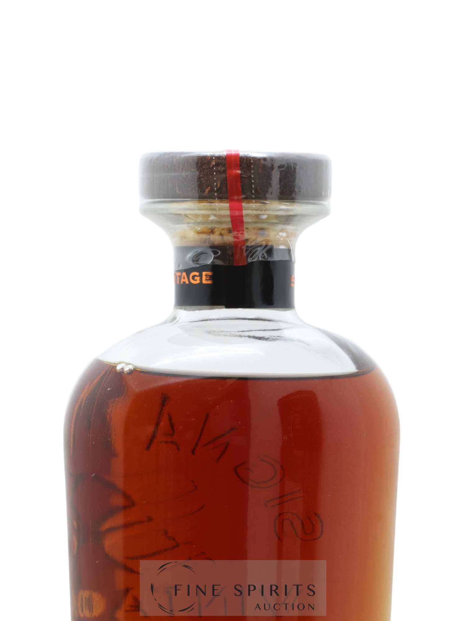 Glenugie 33 years 1977 Signatory Vintage Cask n°2 - One of 573 - bottled 2011 Cask Strength Collection - Lot de 1 bouteille - 2