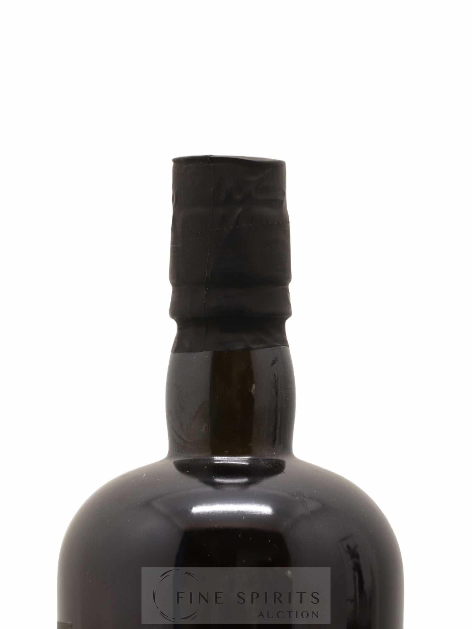 Caroni 17 years 2000 Velier 110 Proof One of 582 - bottled 2017 - Lot de 1 bouteille - 3