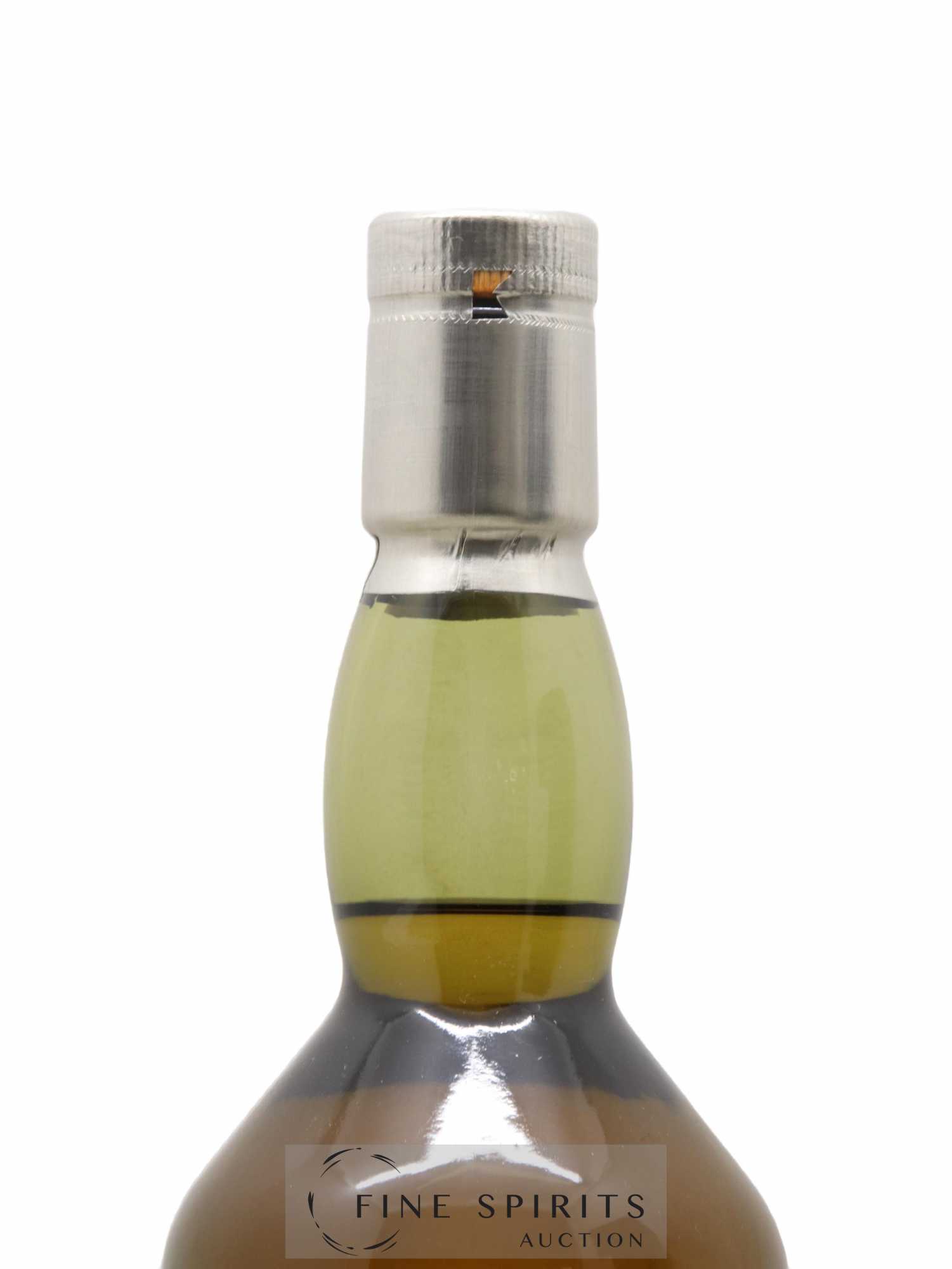 Port Ellen 28 years 1979 Of. 7th Release Natural Cask Strength - One of 5274 - bottled 2007 Limited Edition - Posten von 1 Flasche - 3