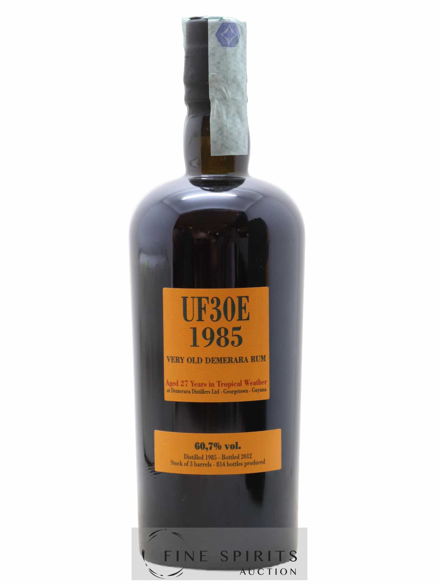 UF30E 27 years 1985 Velier Stock of 3 barrels Casks n°10548-552-553 - bottled 2012 Limited Edition 814 Bottles - Lot de 1 bouteille - 1