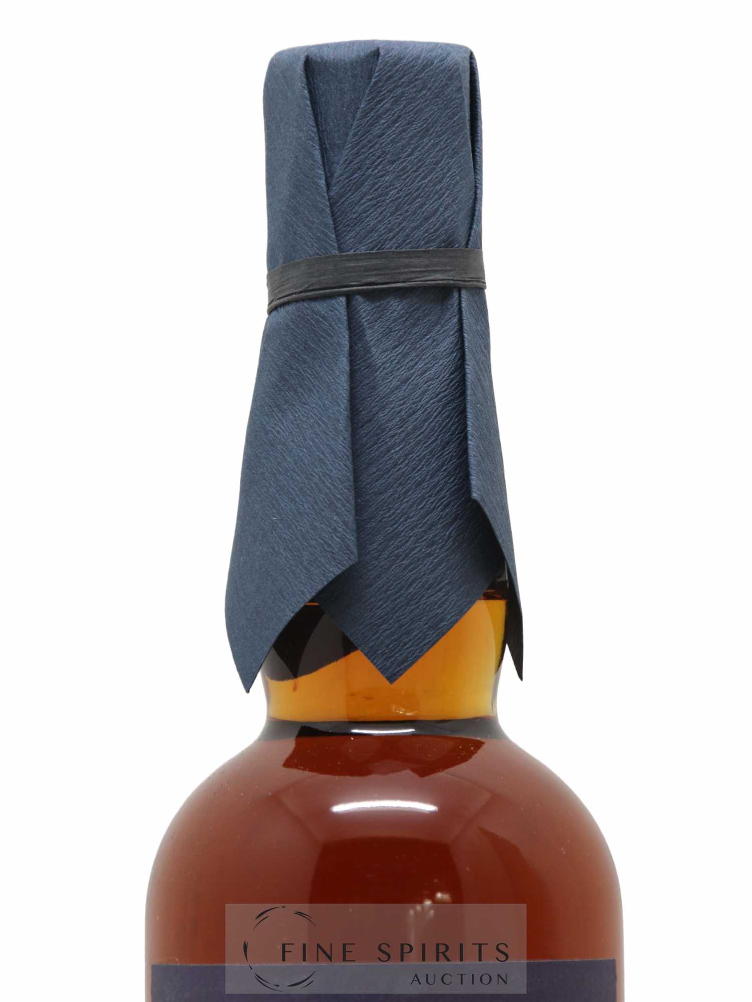 Kujira 30 years 1989 Of. Ryuku One of 999 bottles - bottled 2019 - Lot of 1 bottle - 3