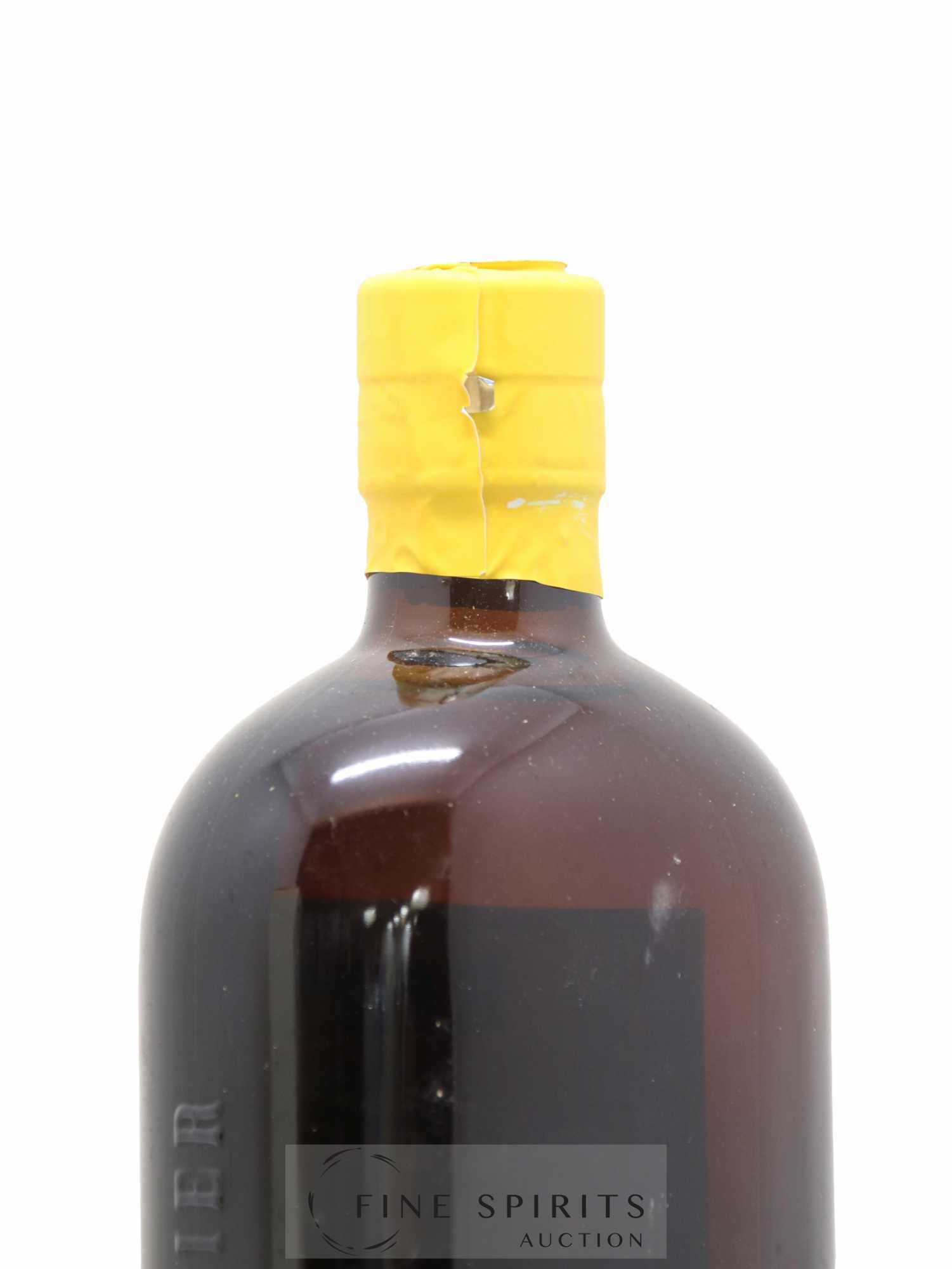Hampden 7 years 2011 Of. LFCH Pot Still Distillation - bottled 2018 Habitation Velier - Lot of 1 bottle - 3