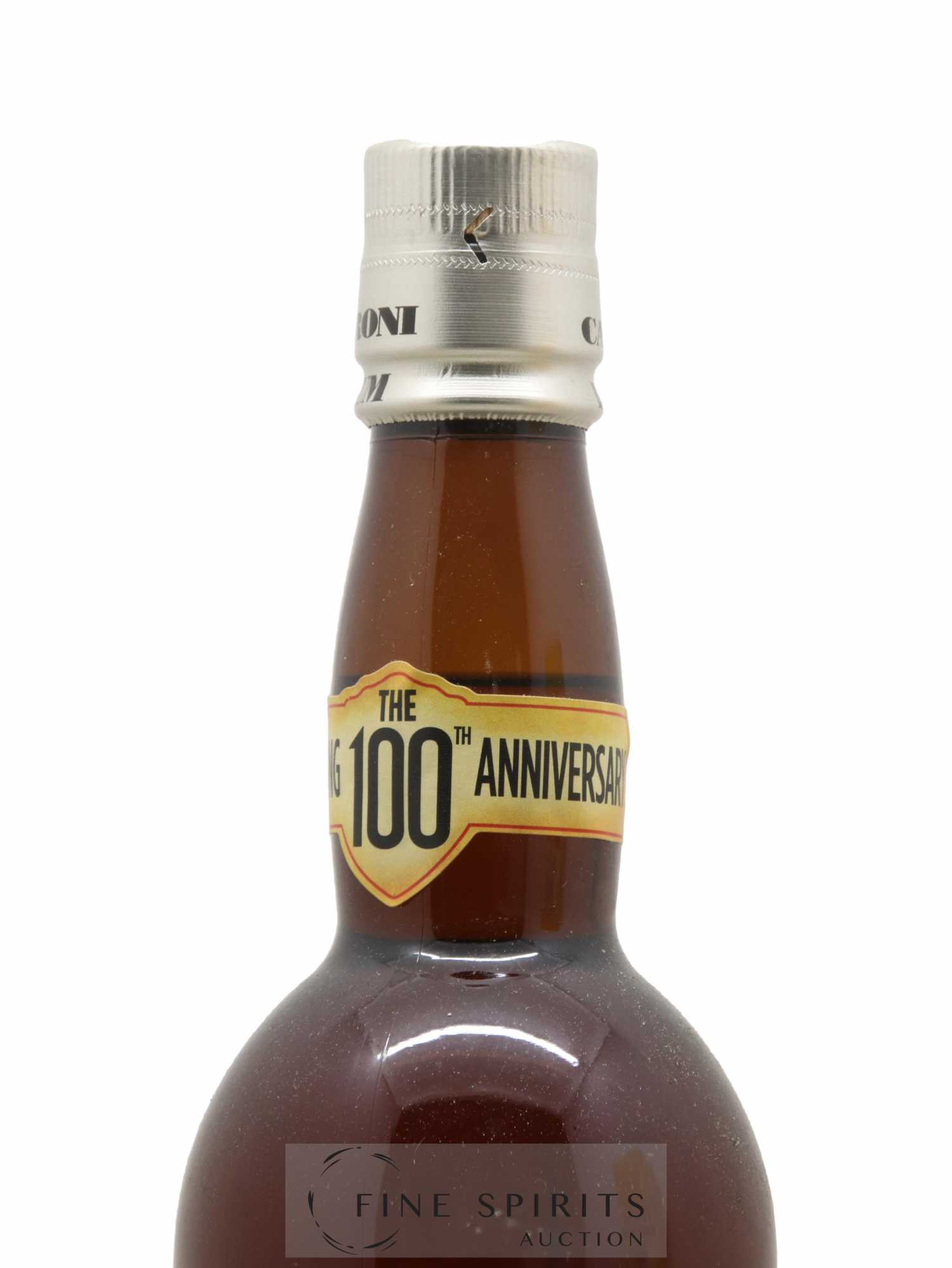 Caroni 18 years Velier Navy Rum 90° Proof - bottled 2018 Celebrating the 100th Anniversary Extra Strong - Posten von 1 Flasche - 3