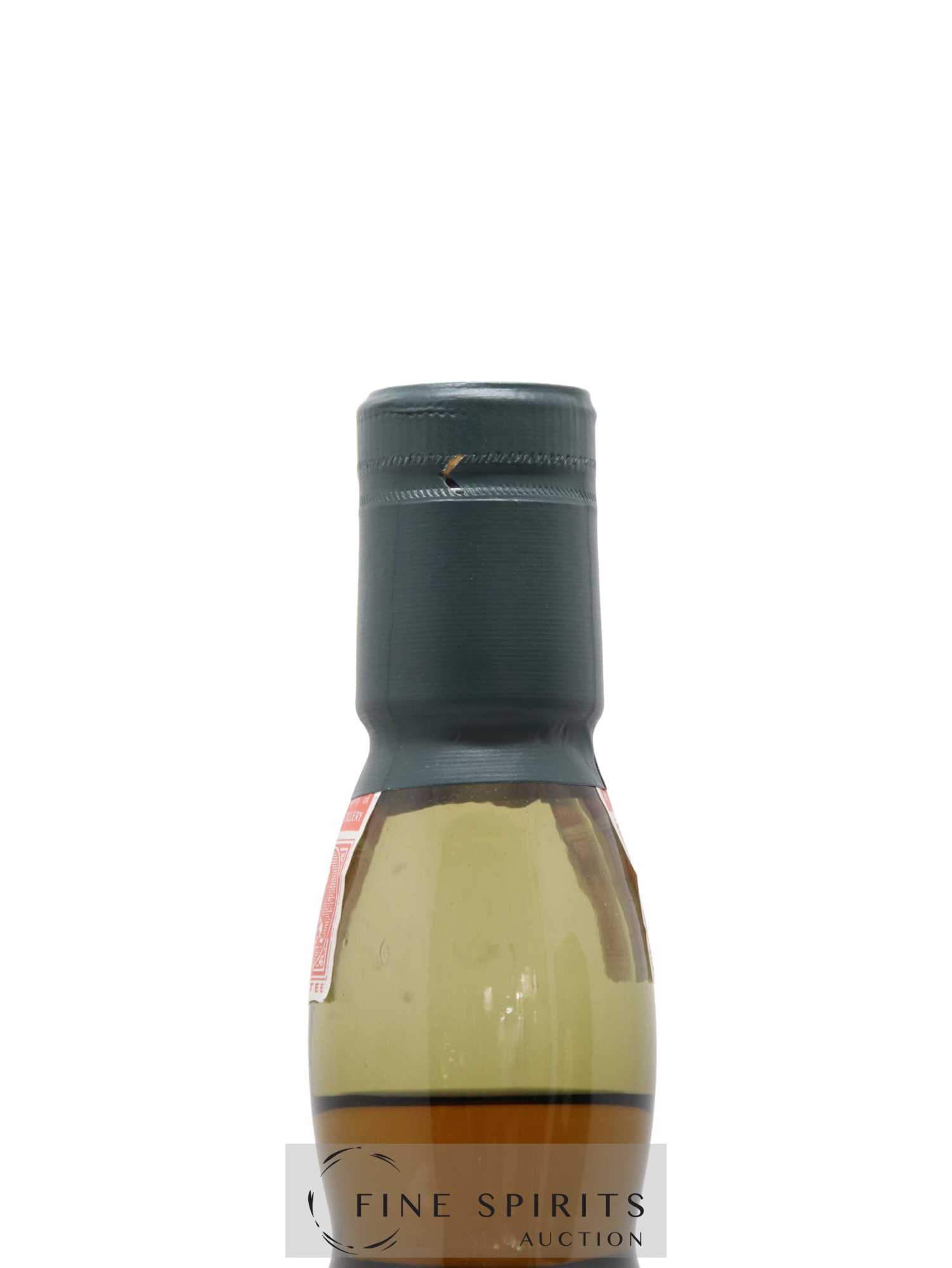 Lagavulin 16 years Of. (1L) - Posten von 1 Flasche - 3