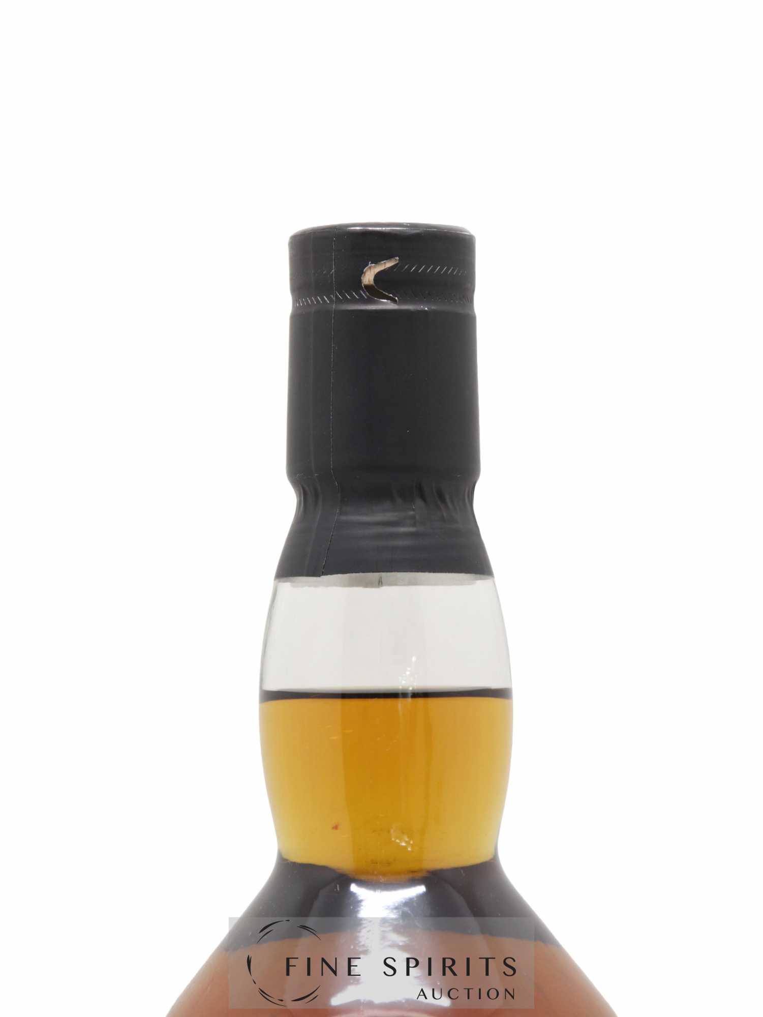 Port Ellen 24 years 1982 Part des Anges Closed Distilleries Cask n°PDA359 - One of 562 - bottled 2006 Limited Edition - Lot de 1 bouteille - 2