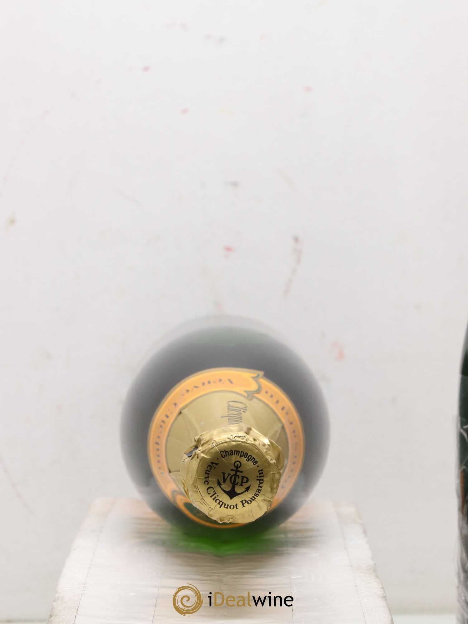 Vintage Veuve Clicquot 1983 - Posten von 3 Flaschen - 1