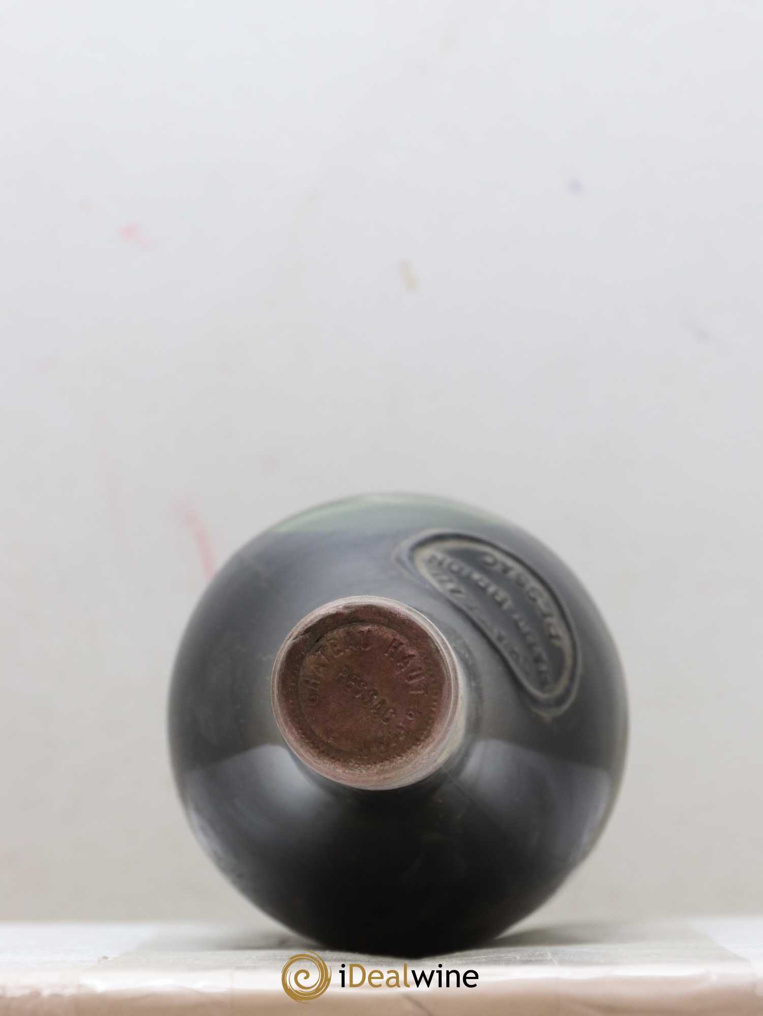 Château Haut Brion 1er Grand Cru Classé 1964 - Lotto di 2 bottiglie - 1