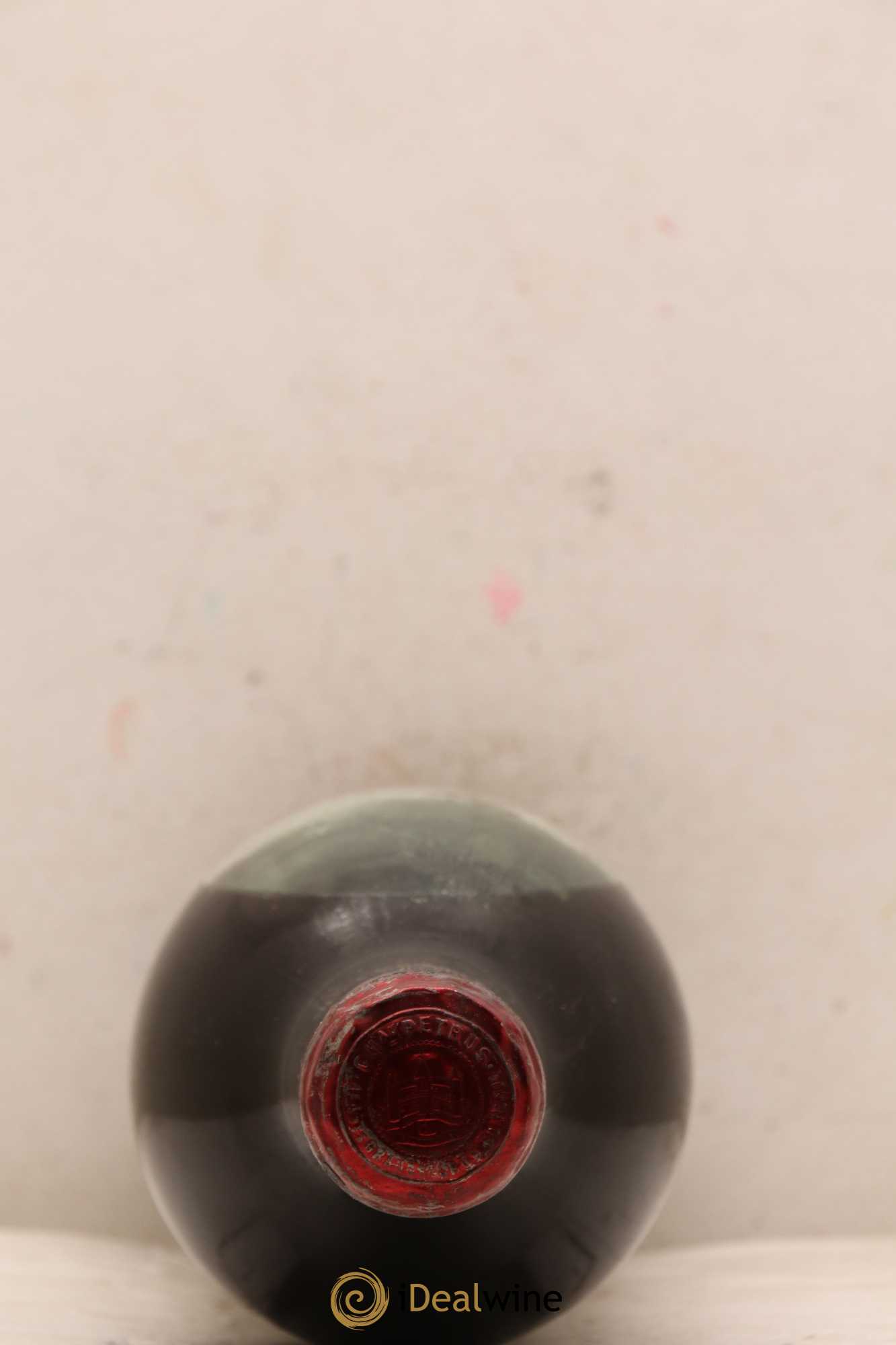 Petrus 1943 - Lot de 1 bouteille - 1