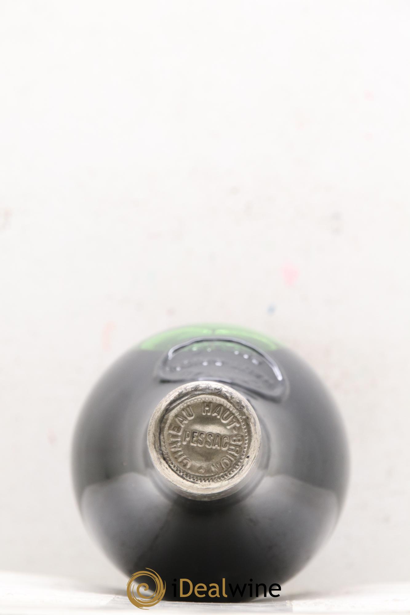 Château Haut Brion 1er Grand Cru Classé 1974 - Lotto di 2 bottiglie - 1