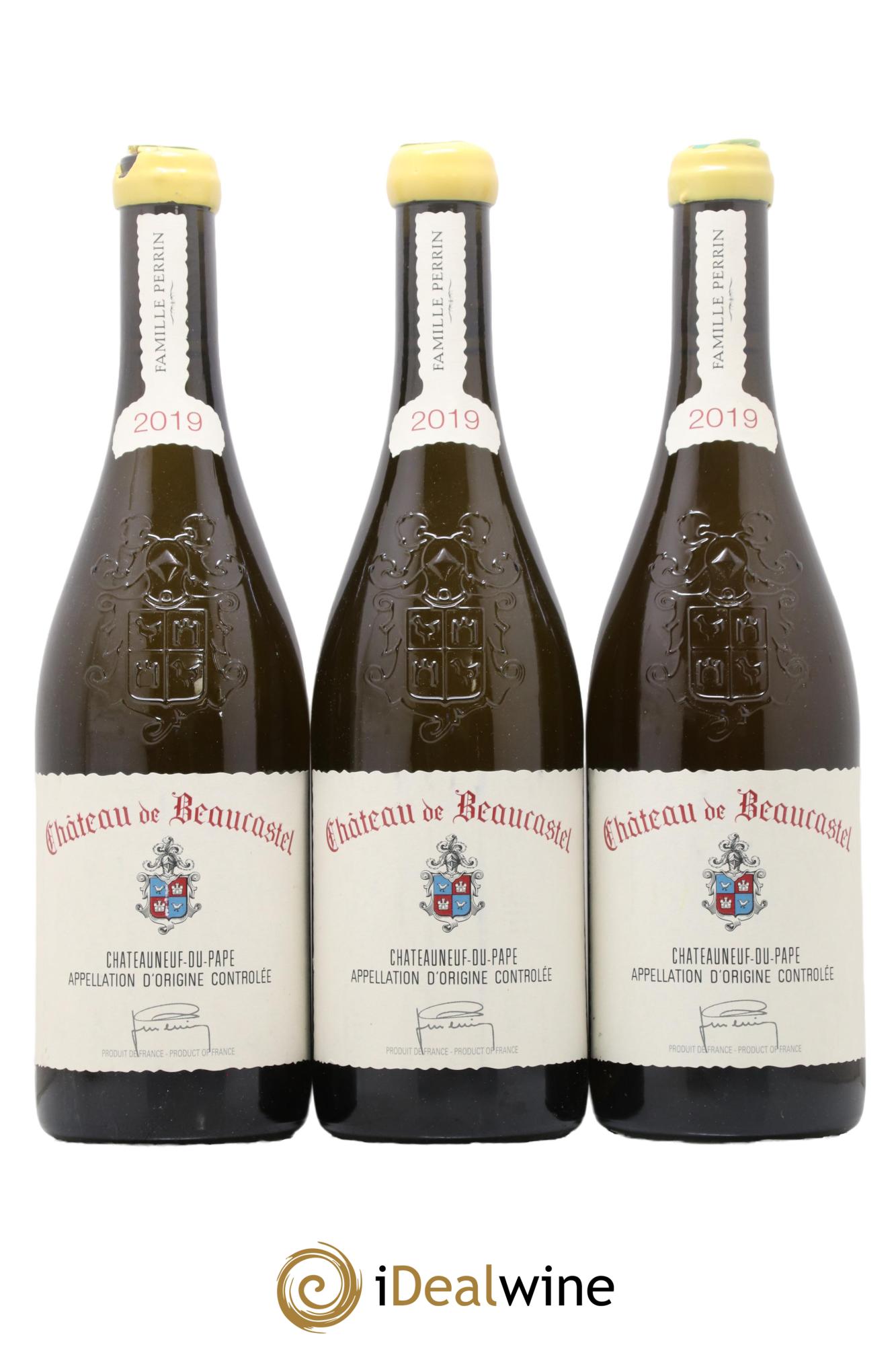 Châteauneuf-du-Pape Château de Beaucastel Famille Perrin 2019 - Lotto di 3 bottiglie - 0