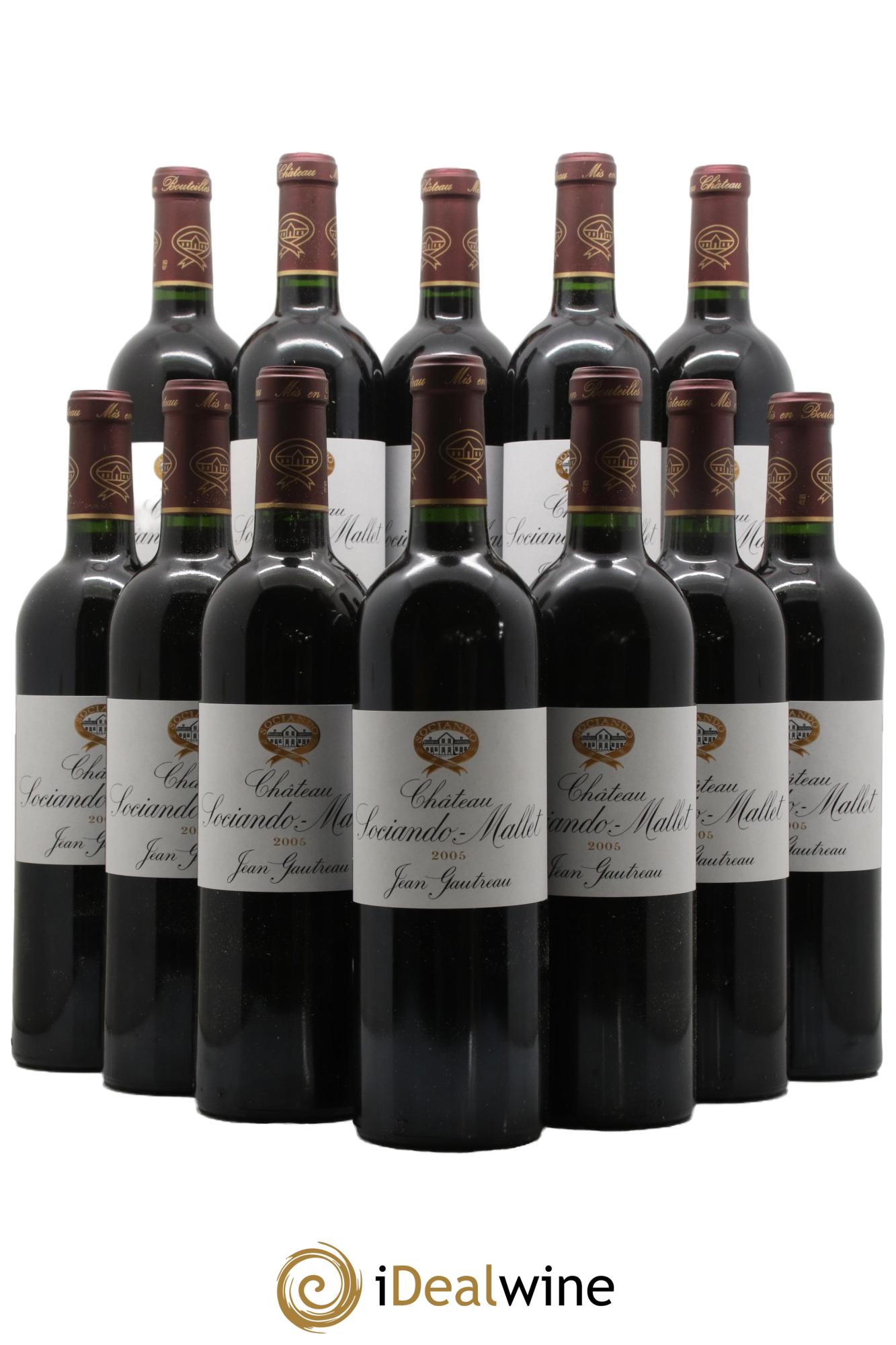Château Sociando Mallet 2005 - Lot of 12 bottles - 0