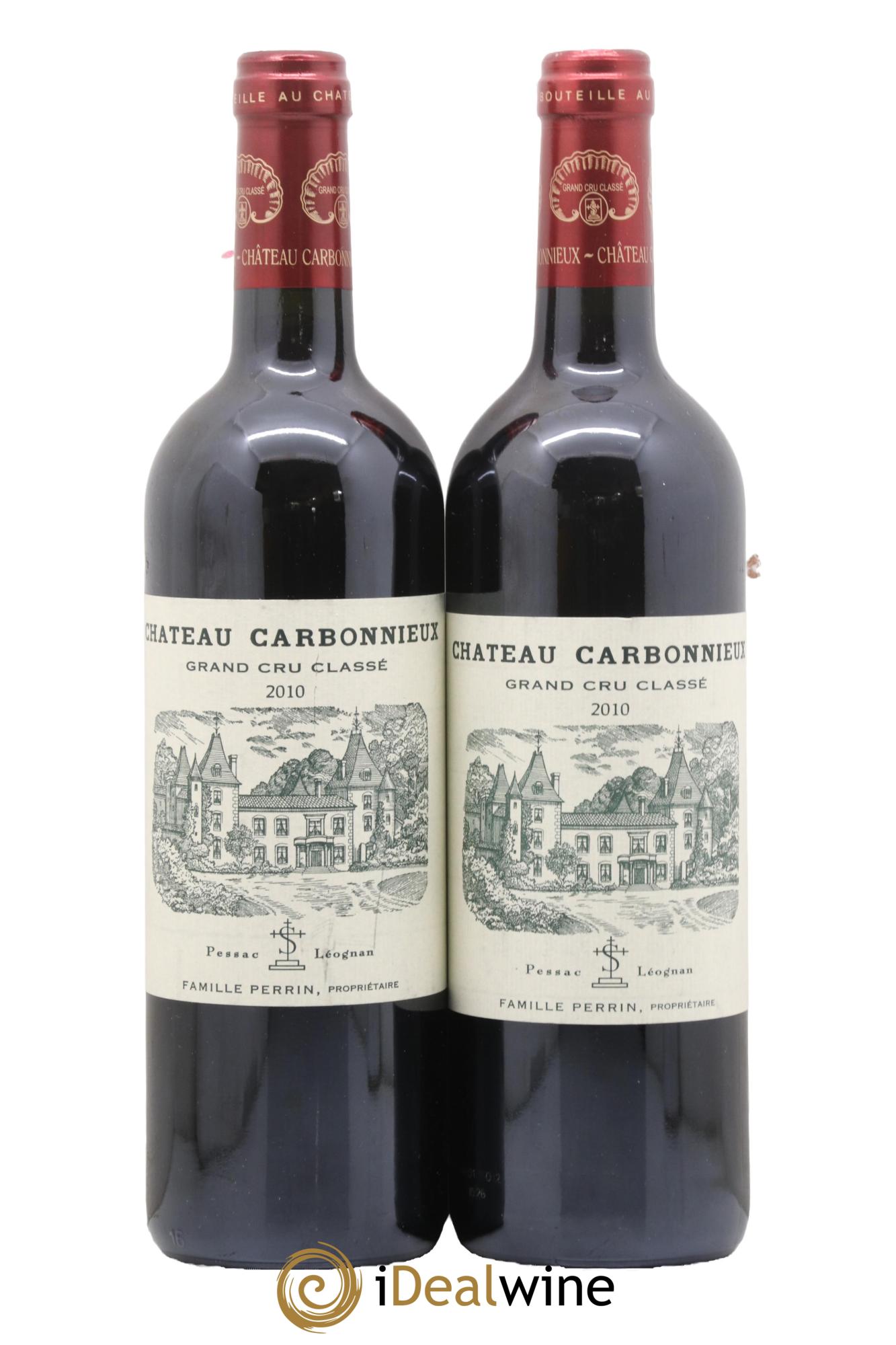 Château Carbonnieux Cru Classé de Graves 2010 - Posten von 2 Flaschen - 0
