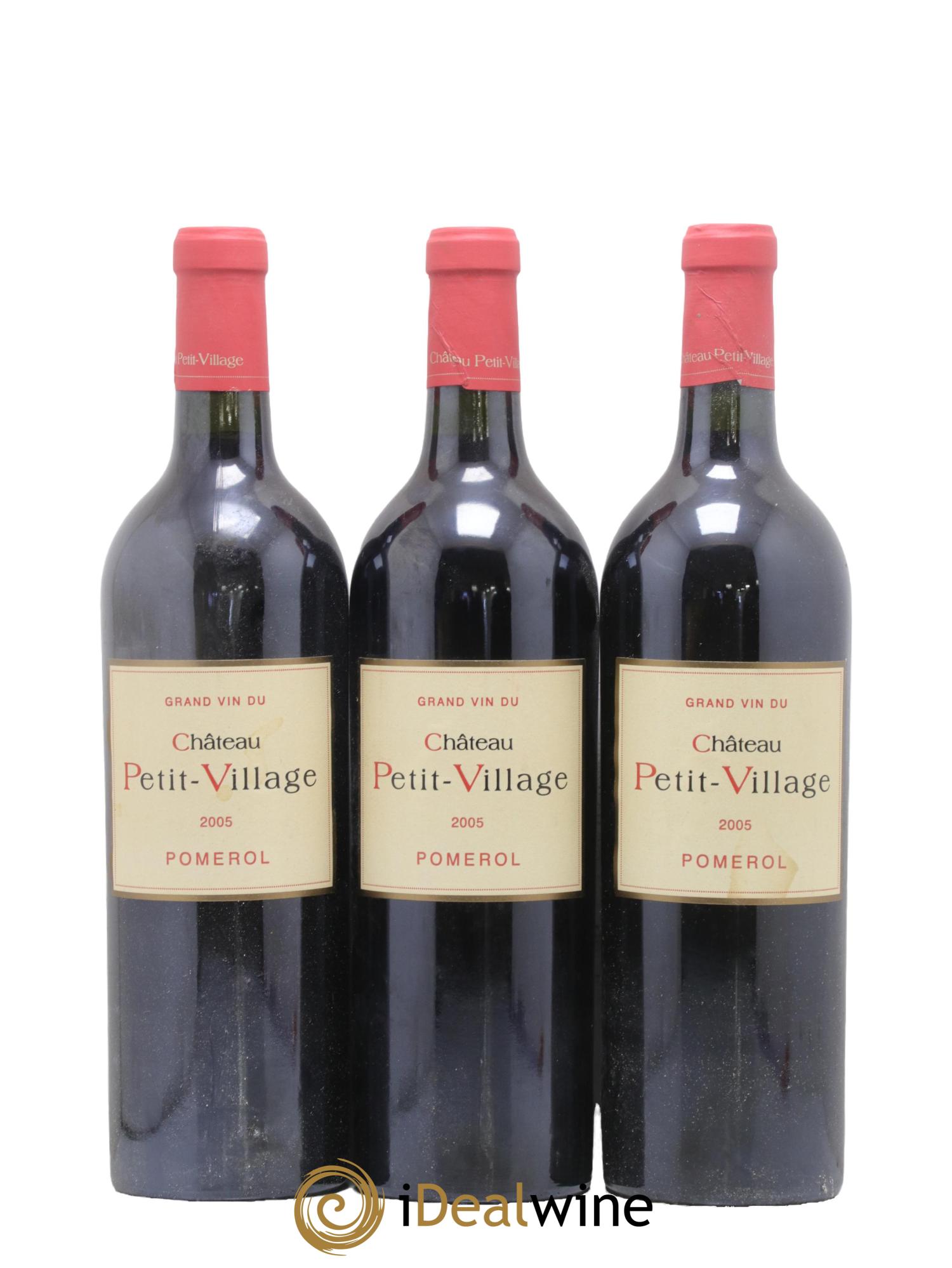 Château Petit Village 2005 - Lotto di 3 bottiglie - 0