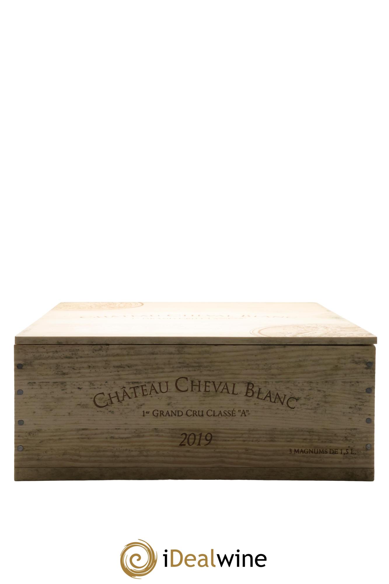 Château Cheval Blanc 1er Grand Cru Classé A 2019 - Lot of 3 magnums - 3