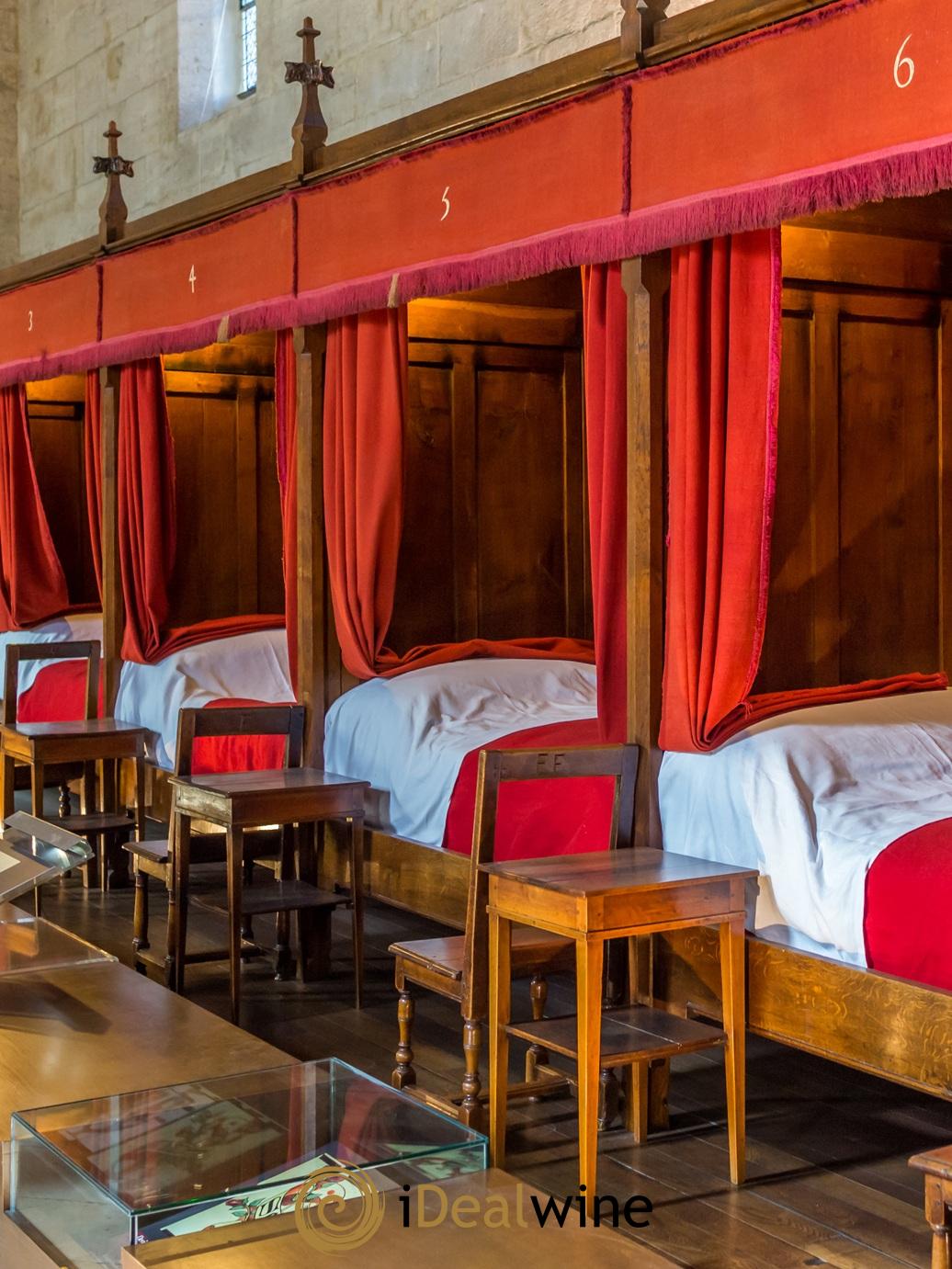 1 place pour la Grande Soirée Caritative contre la maladie de Charcot le 6 décembre 2025 aux Hospices de Beaune - Lot de 1 bouteille - 4