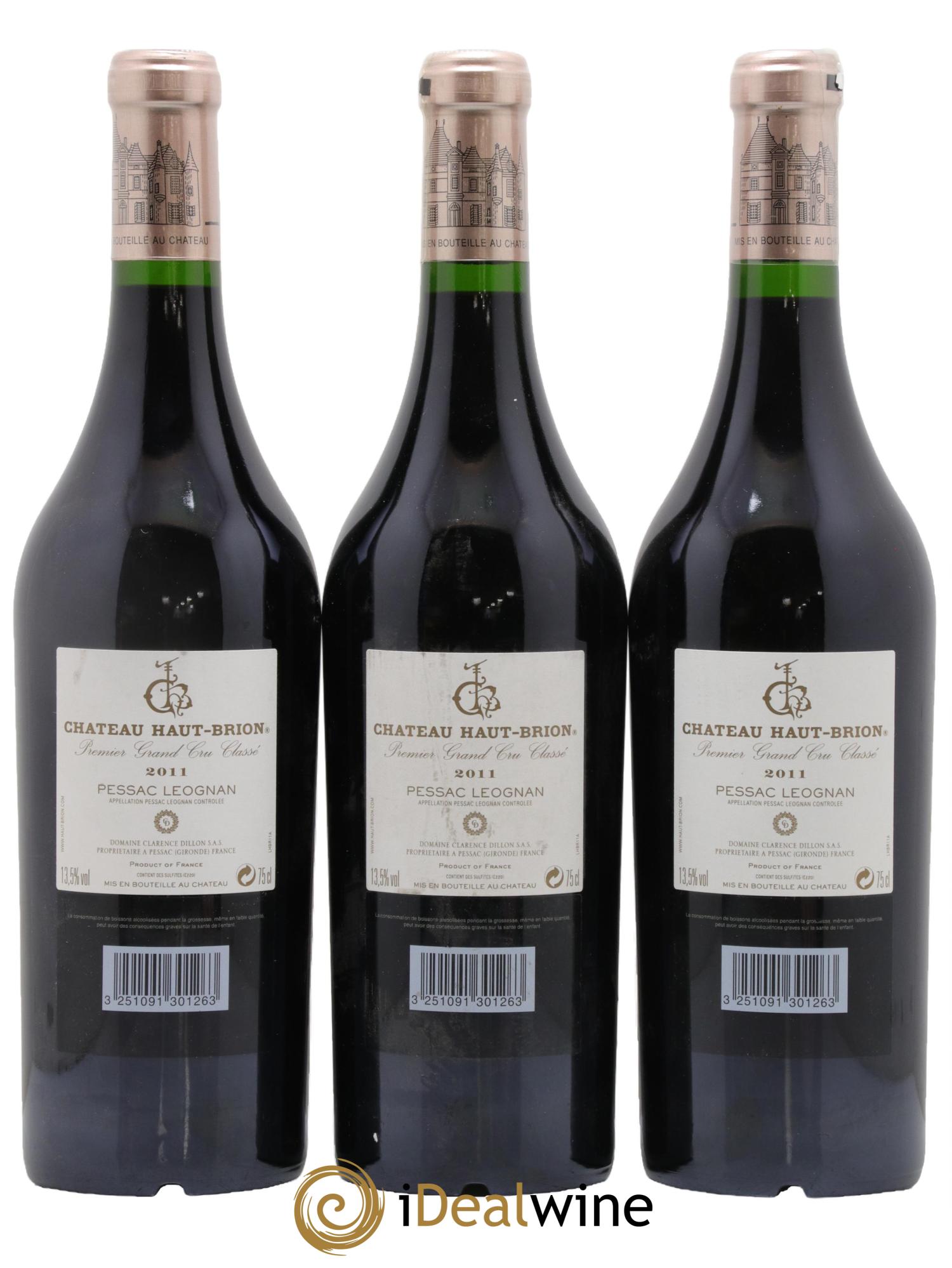 Château Haut Brion 1er Grand Cru Classé 2011 - Lot of 3 bottles - 1