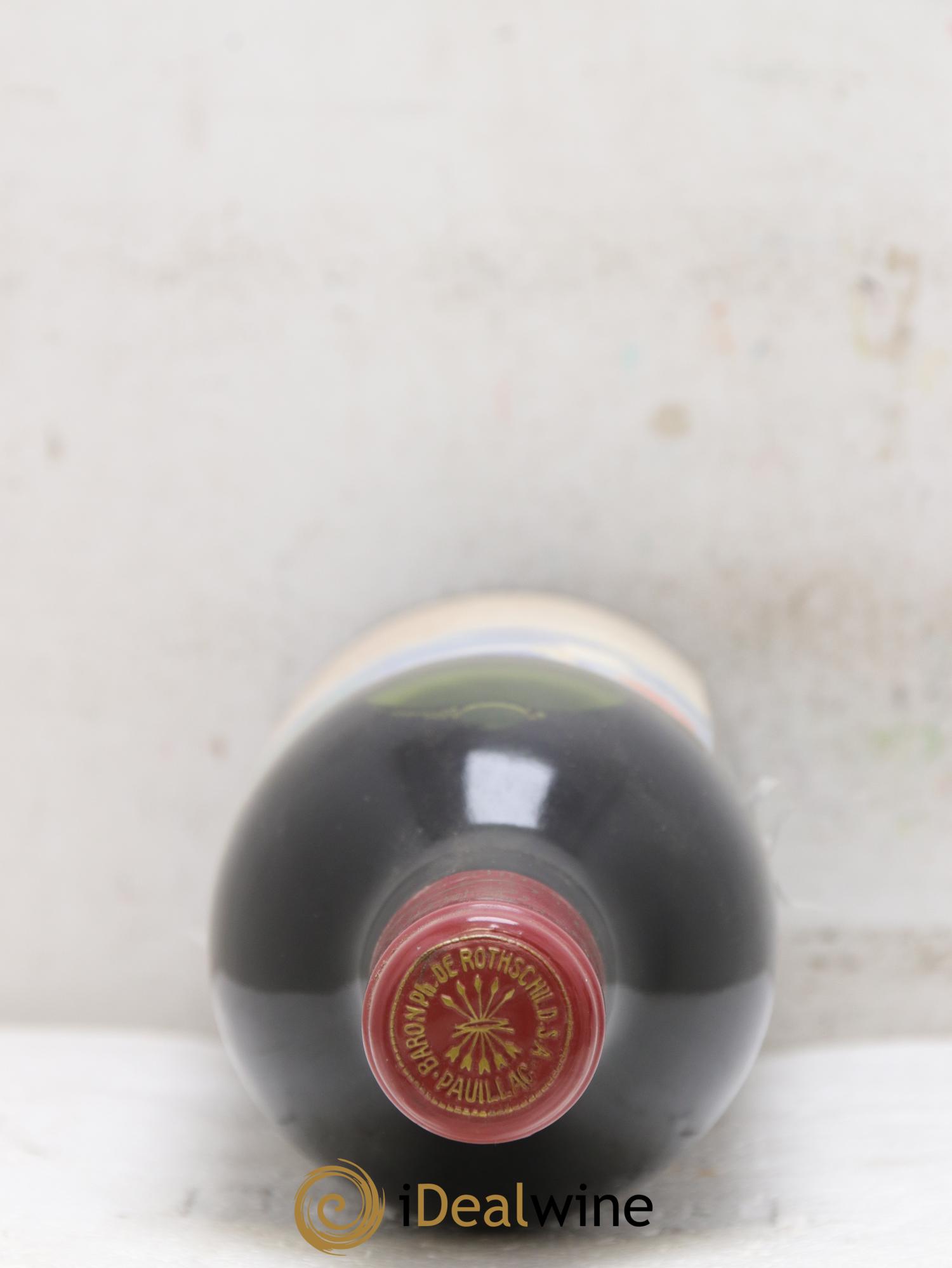 Château Mouton Rothschild 1er Grand Cru Classé 1982 - Lot of 3 bottles - 1