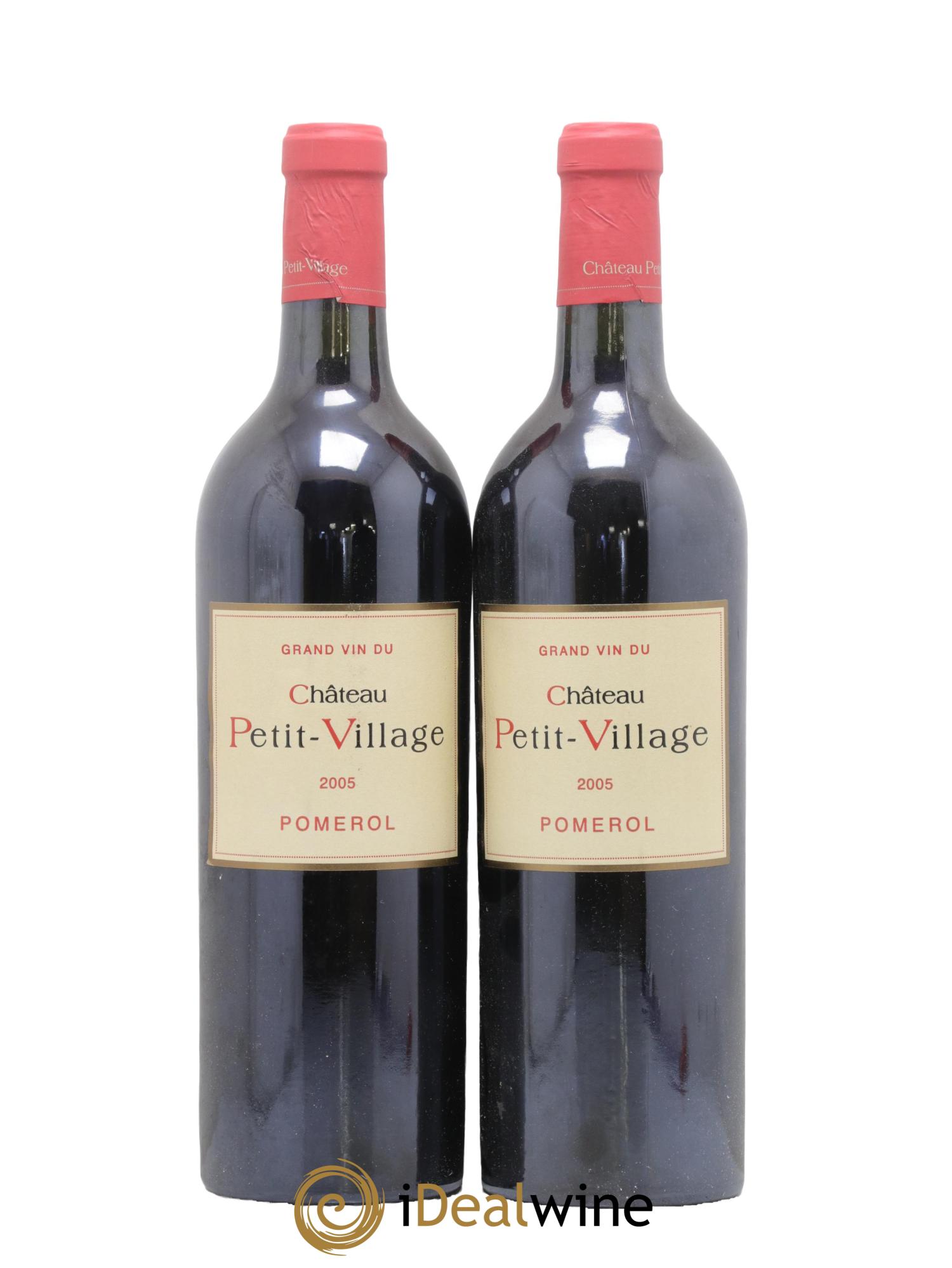 Château Petit Village 2005 - Lotto di 2 bottiglie - 0