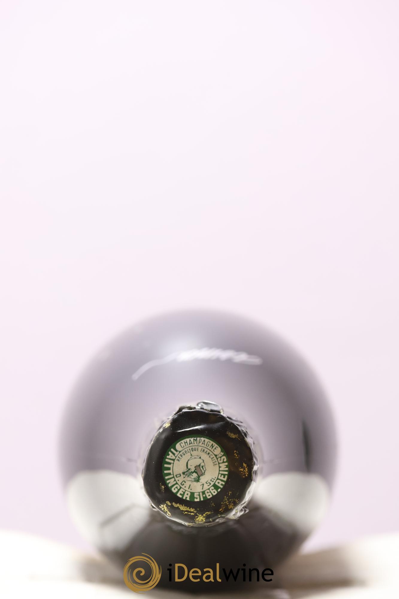 1981 - Collection Arman Taittinger 1981 - Lot de 1 bouteille - 1