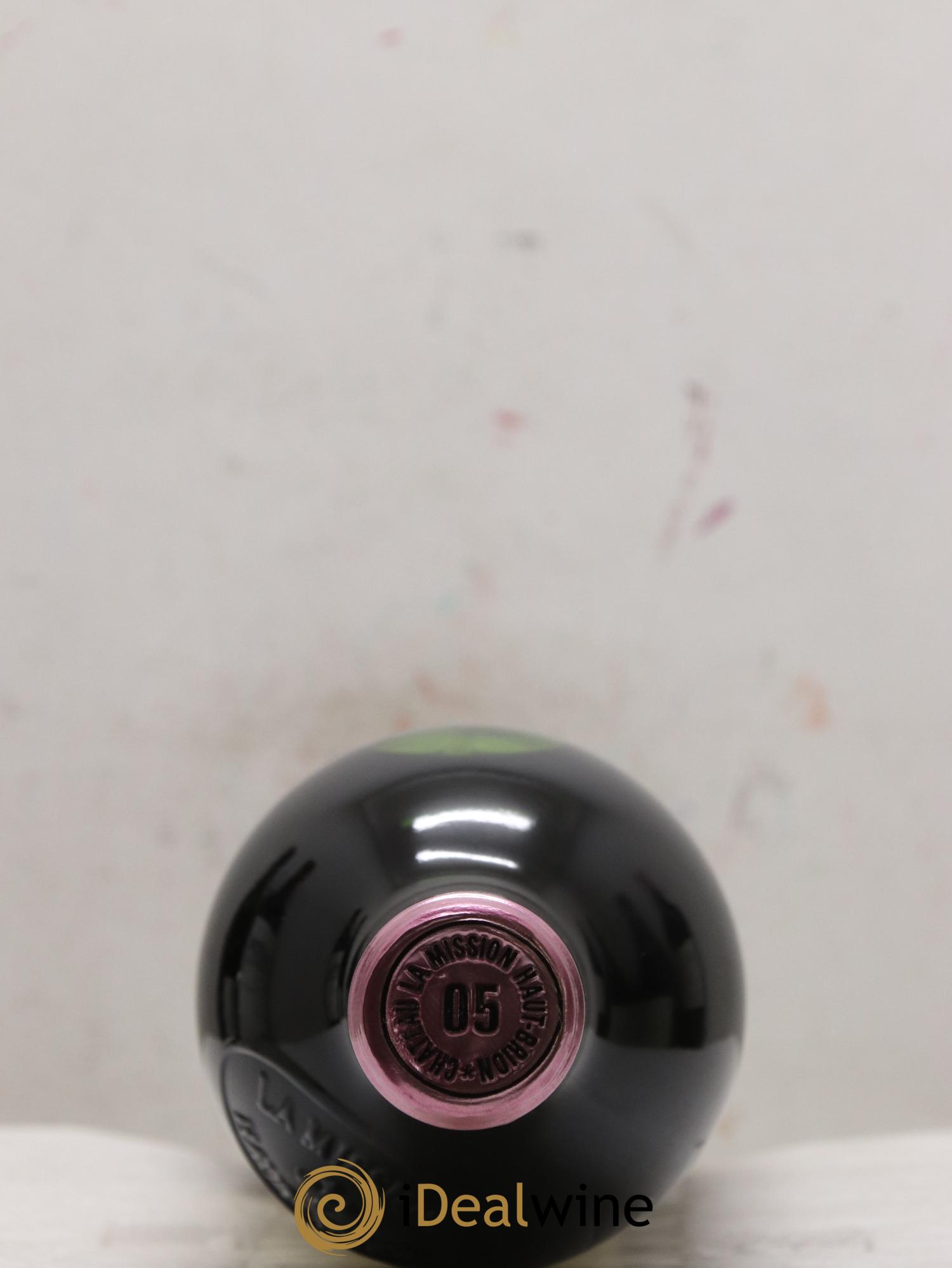 Château la Mission Haut-Brion Cru Classé de Graves 2005 - Lot of 2 bottles - 2